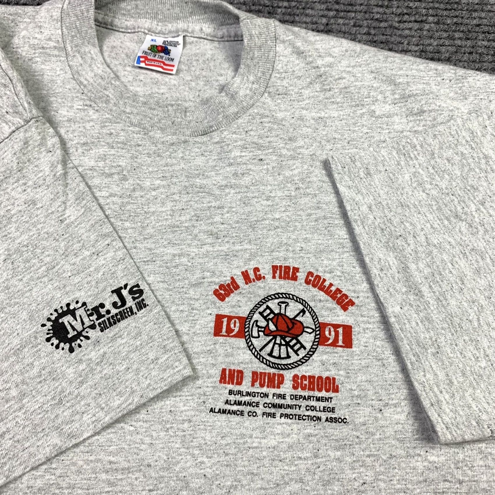 Fruit Of The Loom VINTAGE Fire Department Graphic T-Shirt Mens Large Gray 90s Single Stitch Made in USA Fruit of the Loom Regular Crew Neck Short Sleeve Graphic Print Size US L / EU 52-54 / 3 - 7 Thumbnail