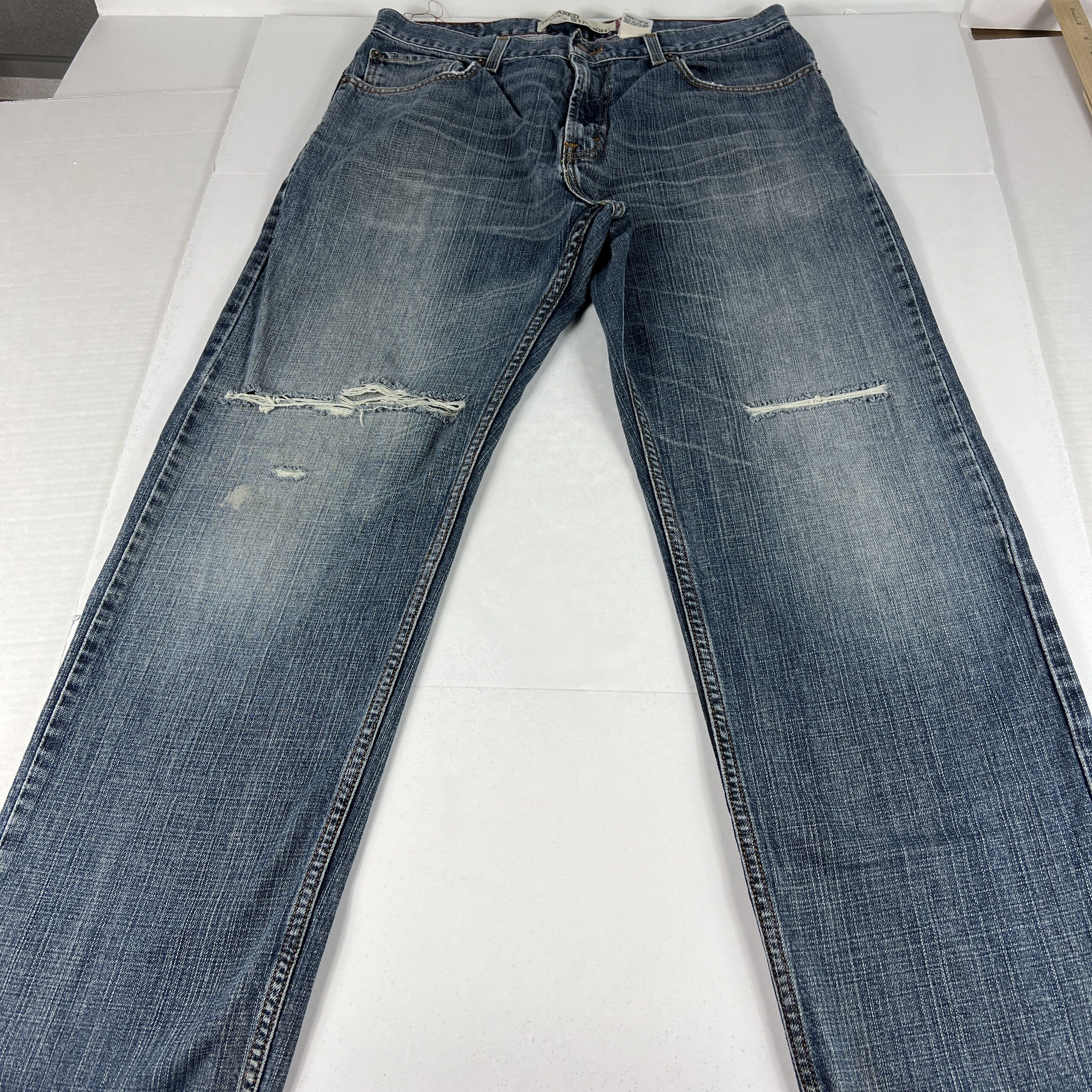Levi's Y2K Levi's Jeans 559 Relaxed Straight Blue Thrashed Denim Size US 34 / EU 50 - 1 Thumbnail