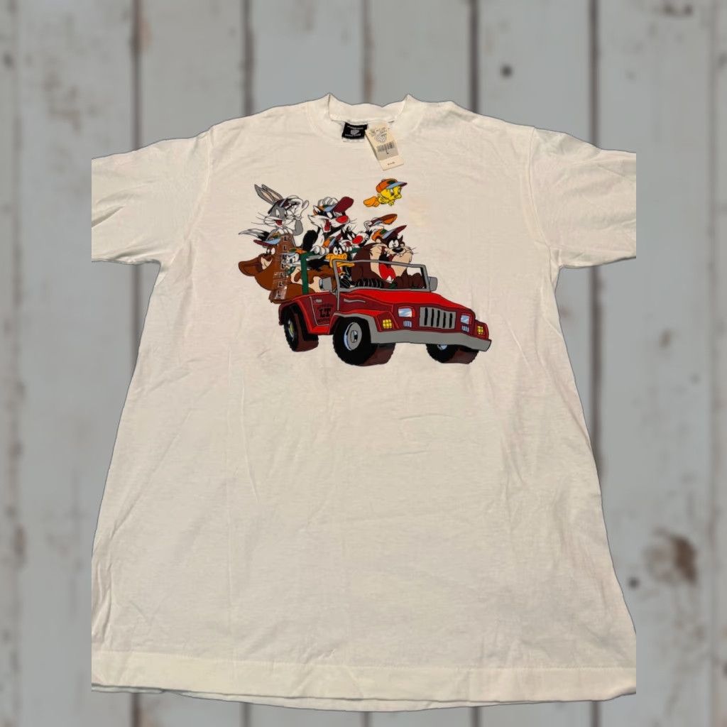 Vintage VINTAGE Warner Bros Looney Tunes T-Shirt L White Unisex 1990s 2-Sided Bugs Bunny Taz Daddy Jeep Size US L / EU 52-54 / 3 - 1 Thumbnail