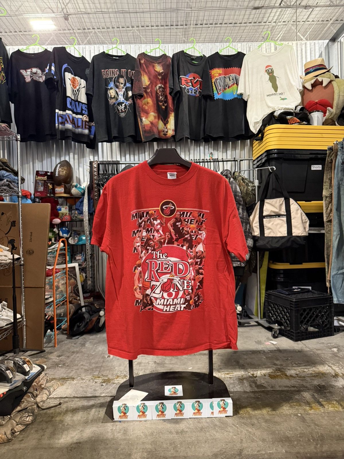 NBA Y2K Vintage Miami Heat The Red Zone Tee XL Size US XL / EU 56 / 4 - 1 Thumbnail
