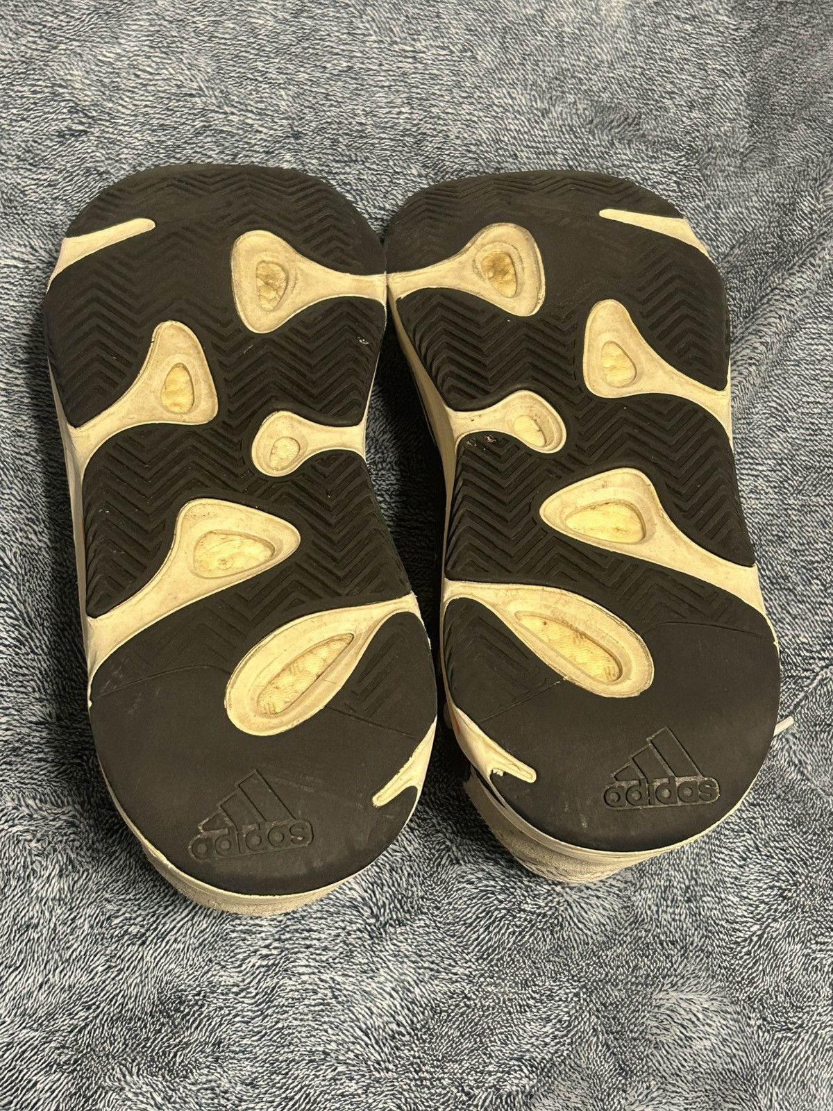 Yeezy Yeezy boost 700 wave runner 8/10 condition Size US 11 / EU 44 - 6 Thumbnail