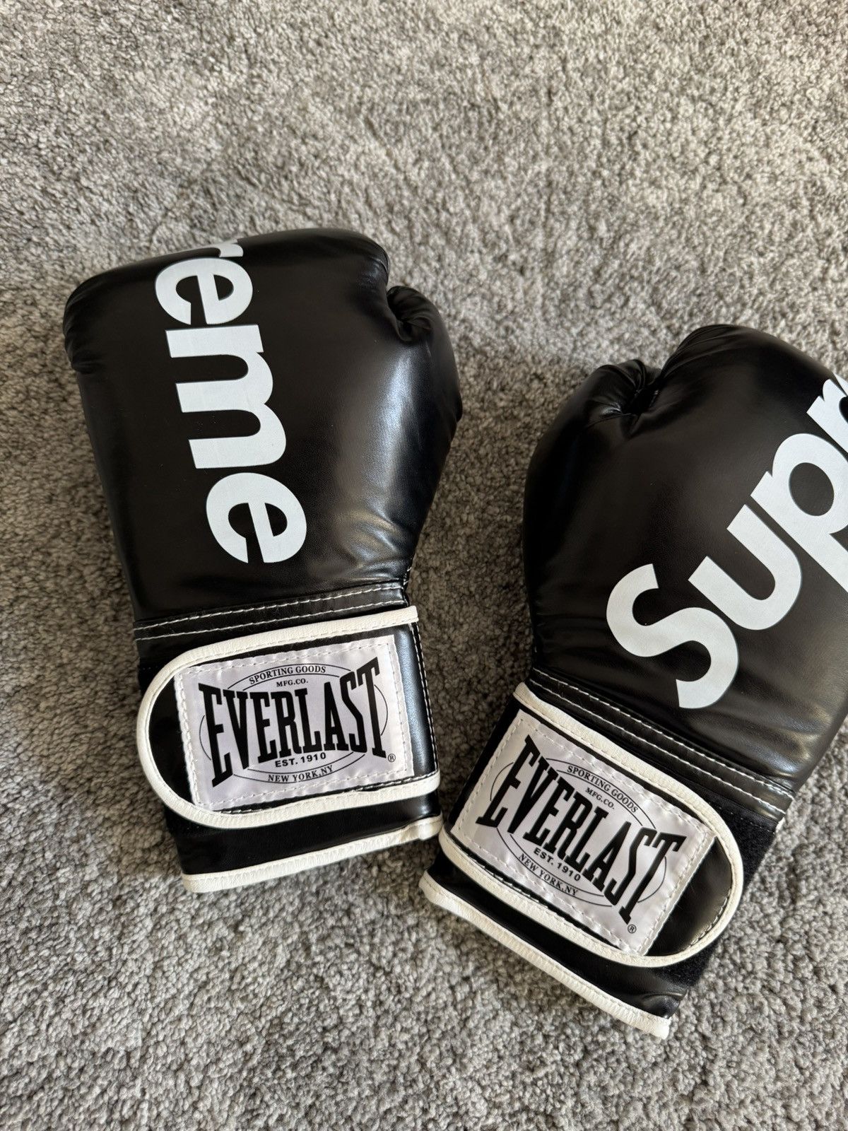 Supreme Supreme x everlast boxing gloves Size ONE SIZE - 2 Thumbnail