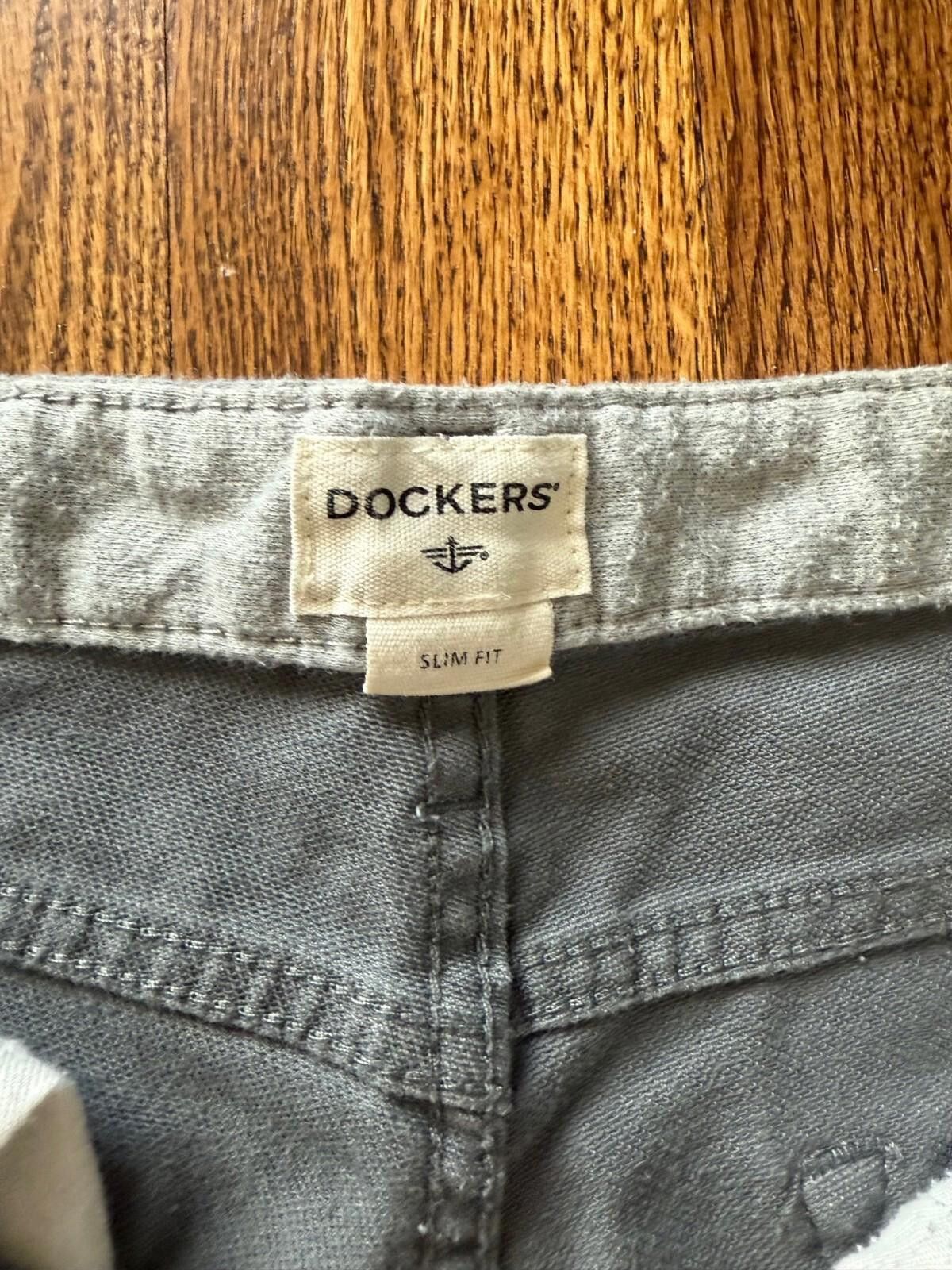 Dockers Men Dockers pants Khakis, Slim Fit Grey Comfort, Size 31 x32 Size US 31 - 5 Thumbnail