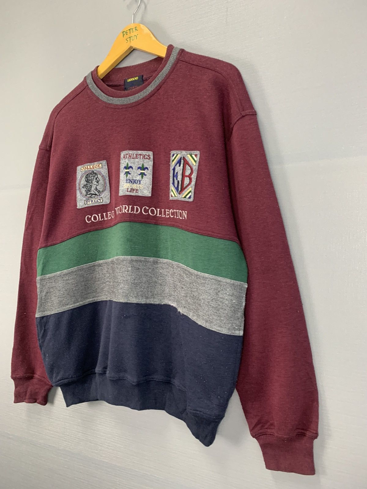 Japanese Brand × Vintage Vintage College World Collection Sweatshirt Size US M / EU 48-50 / 2 - 3 Thumbnail
