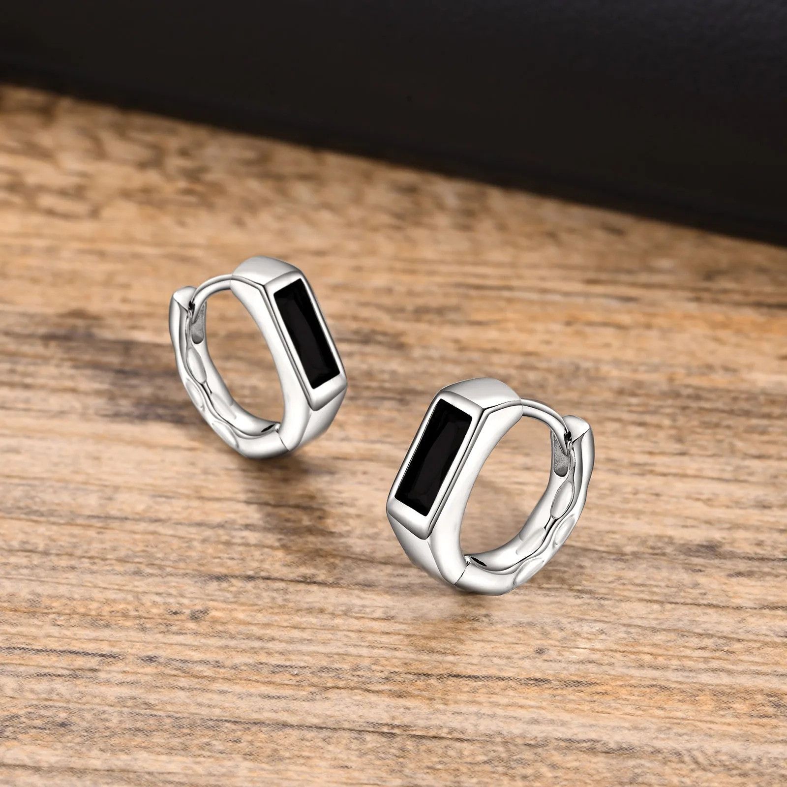 Japanese Brand × Vintage 1Pair Geometric Black Stone Earrings Size ONE SIZE - 4 Thumbnail