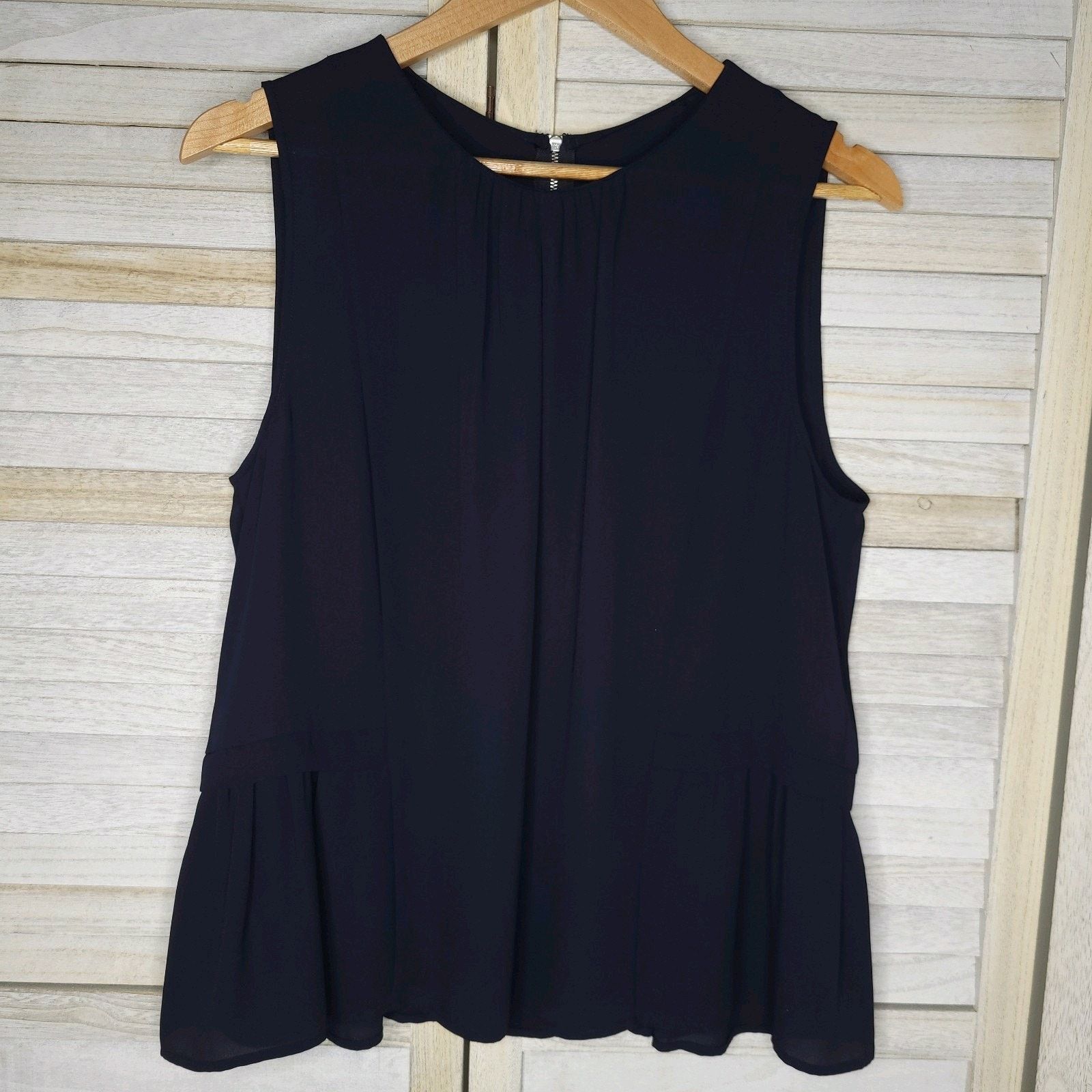 J.Crew J.Crew peplum top sleeveless dark blue zip back womens Size M / US 6-8 / IT 42-44 - 9 Thumbnail