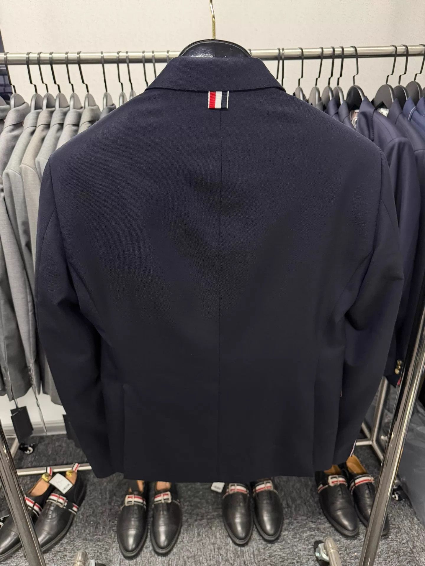 Thom Browne Thom Browne Classic Slim Fit Navy Gold Button Suit Size 2 Size US M / EU 48-50 / 2 - 2 Thumbnail
