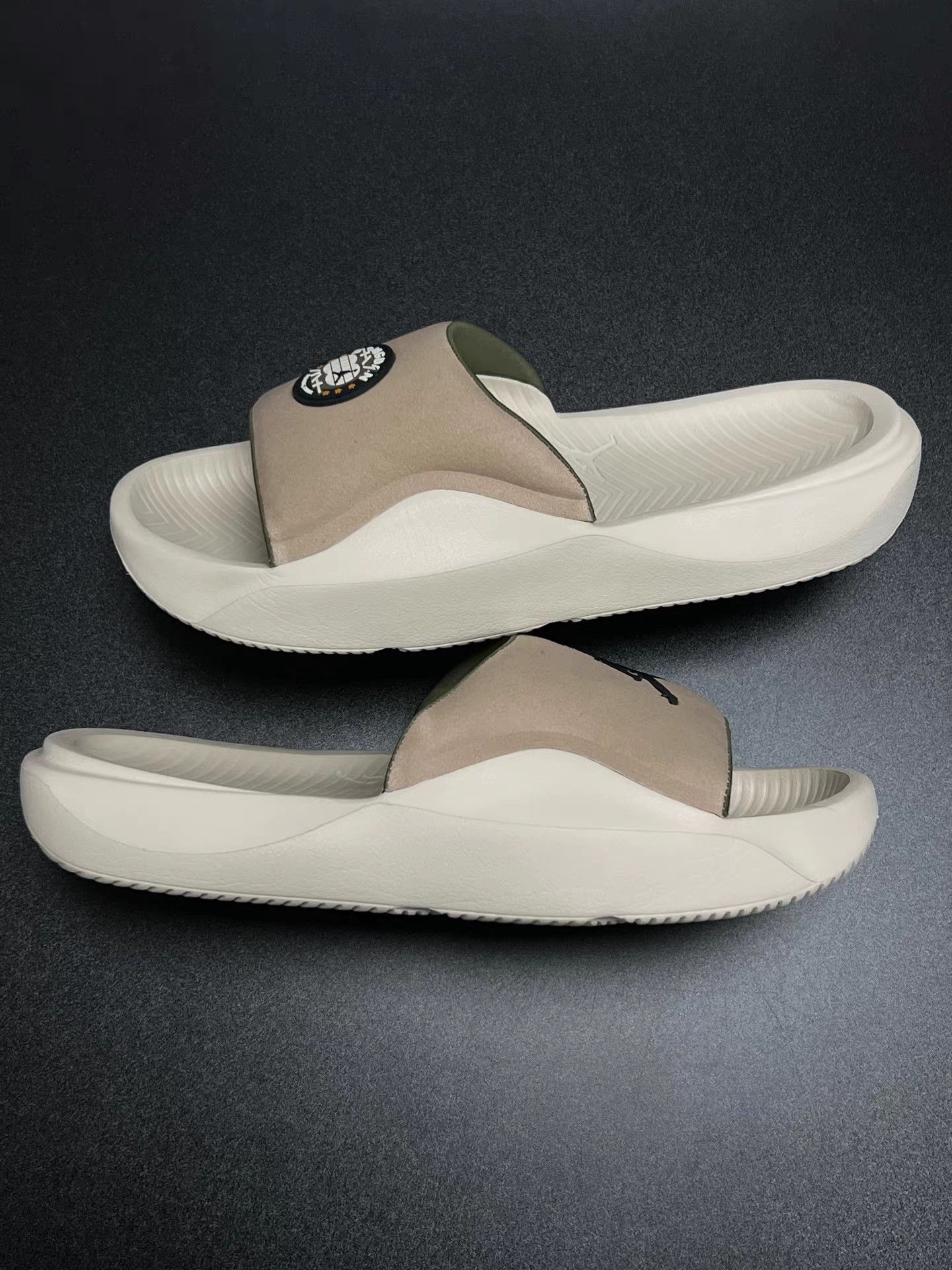 Jordan Brand JORDAN Dongdan Slide Brown K15 Size US 11 / EU 44 - 5 Thumbnail