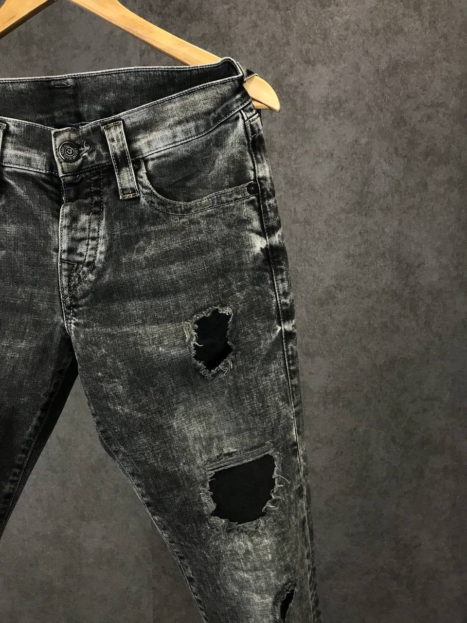 True Religion True Religion Japanese distressed denim jeans Size US 30 / EU 46 - 2 Thumbnail