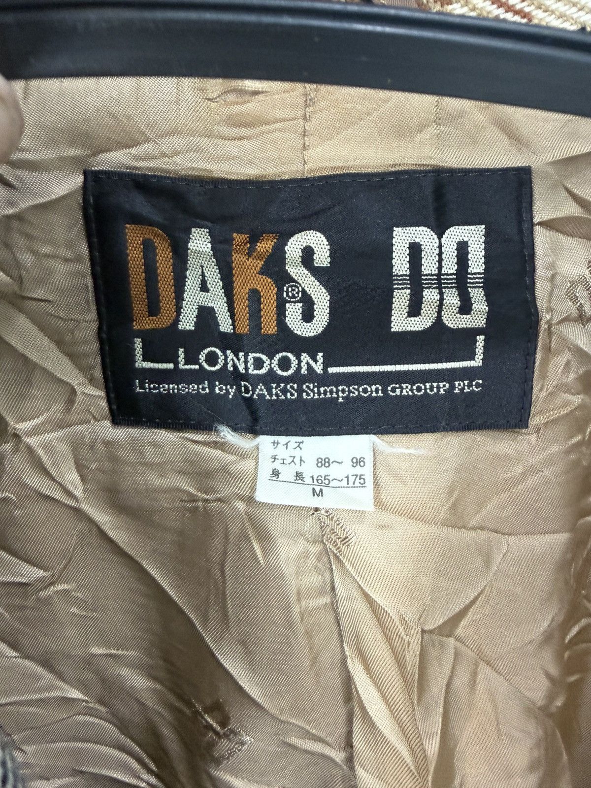 DAKS Y2K DAKS LONDON REG’D TRADE MARK PPLAID DESIGN MADE IN JAPAN Size US M / EU 48-50 / 2 - 6 Thumbnail