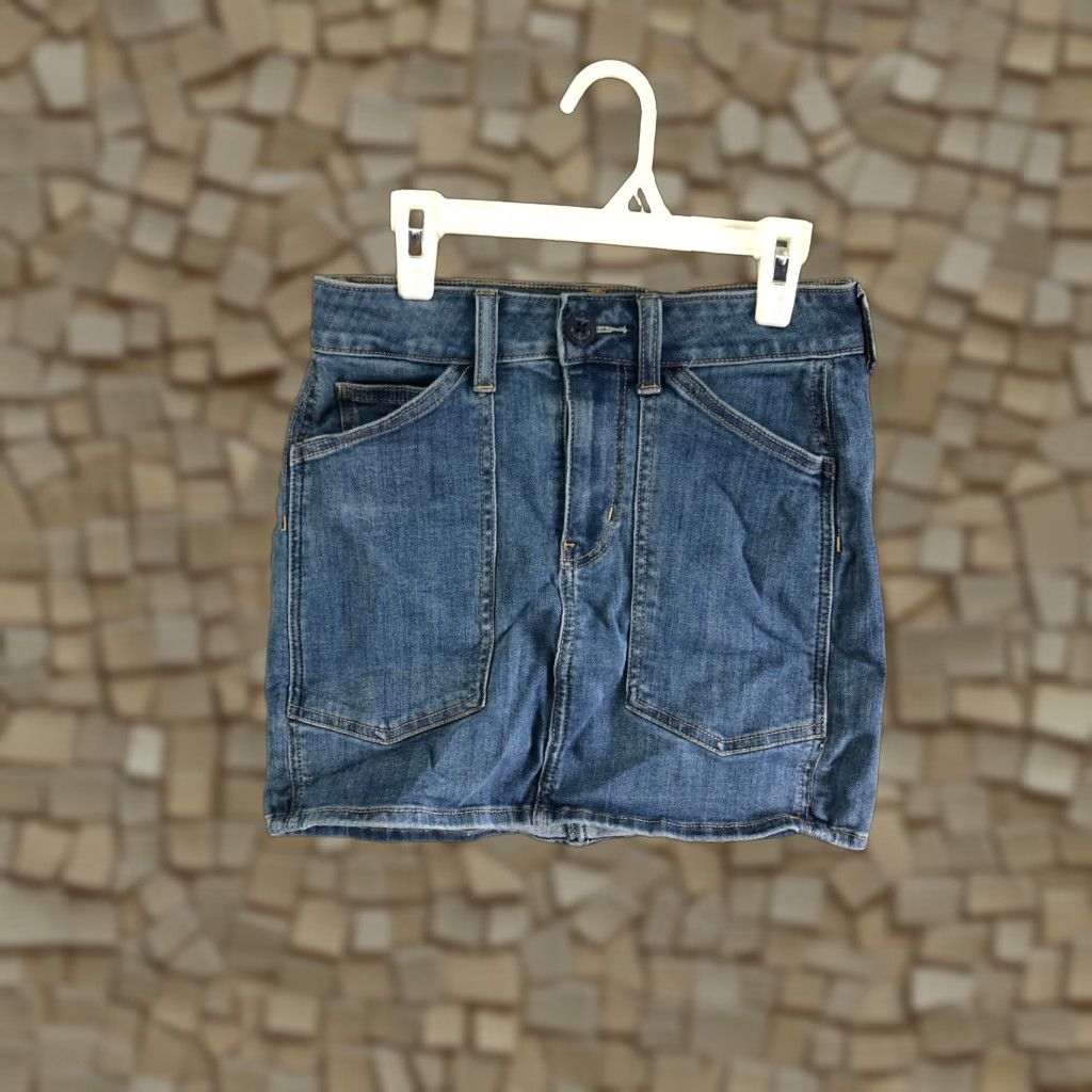 American Eagle Outfitters American Eagle Womens Size 0 High Rise Mini Medium Wash Blue Denim Jean Skirt Size 25" / US 0 / IT 36 - 1 Thumbnail