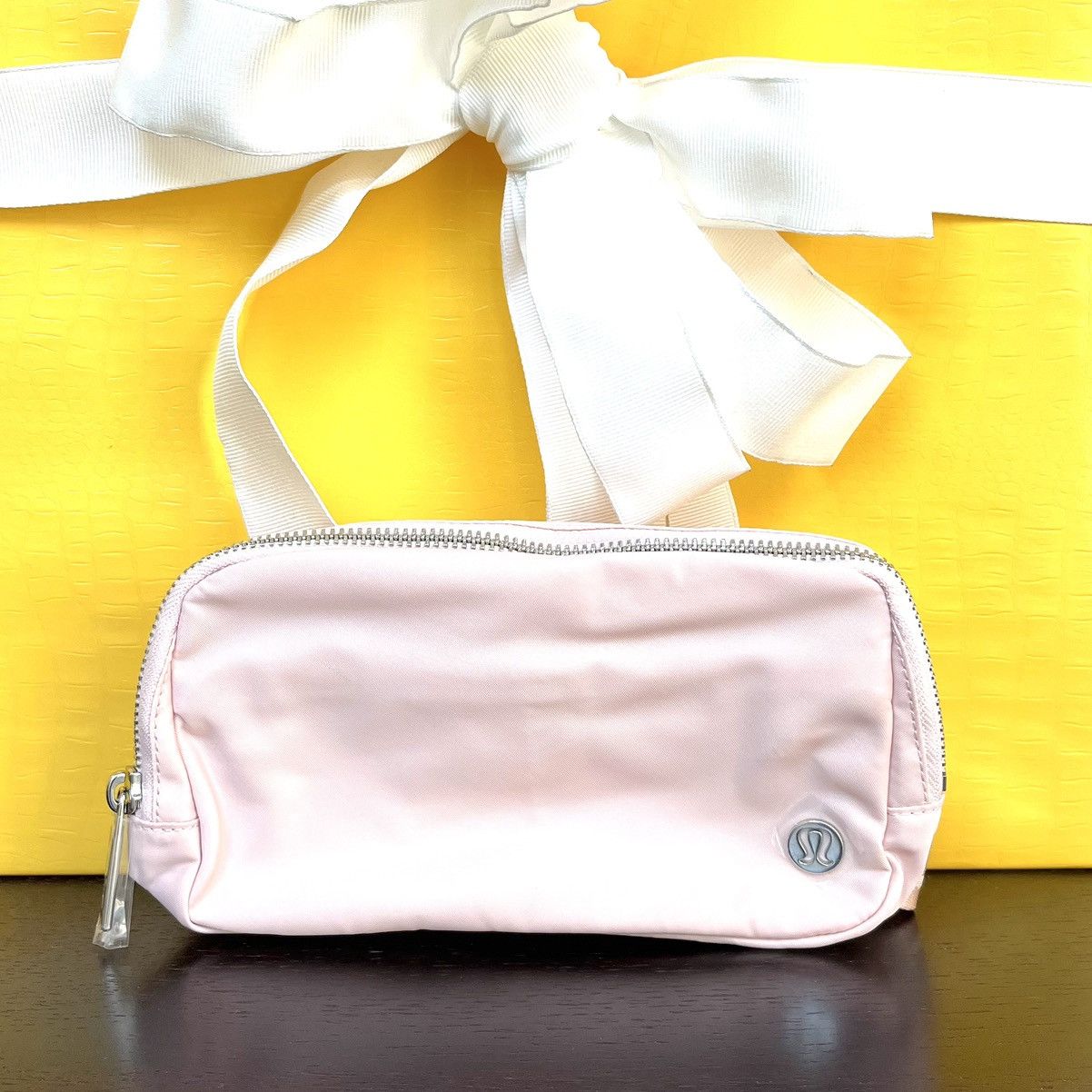 Lululemon Everywhere Belt Bag Size ONE SIZE - 2 Thumbnail