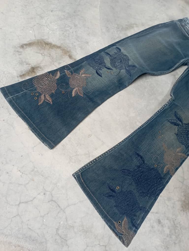 Tornado Mart Flare Jeans Made In USA Embroidered Earl Jean Bootcut Jeans Size US 27 - 4 Thumbnail