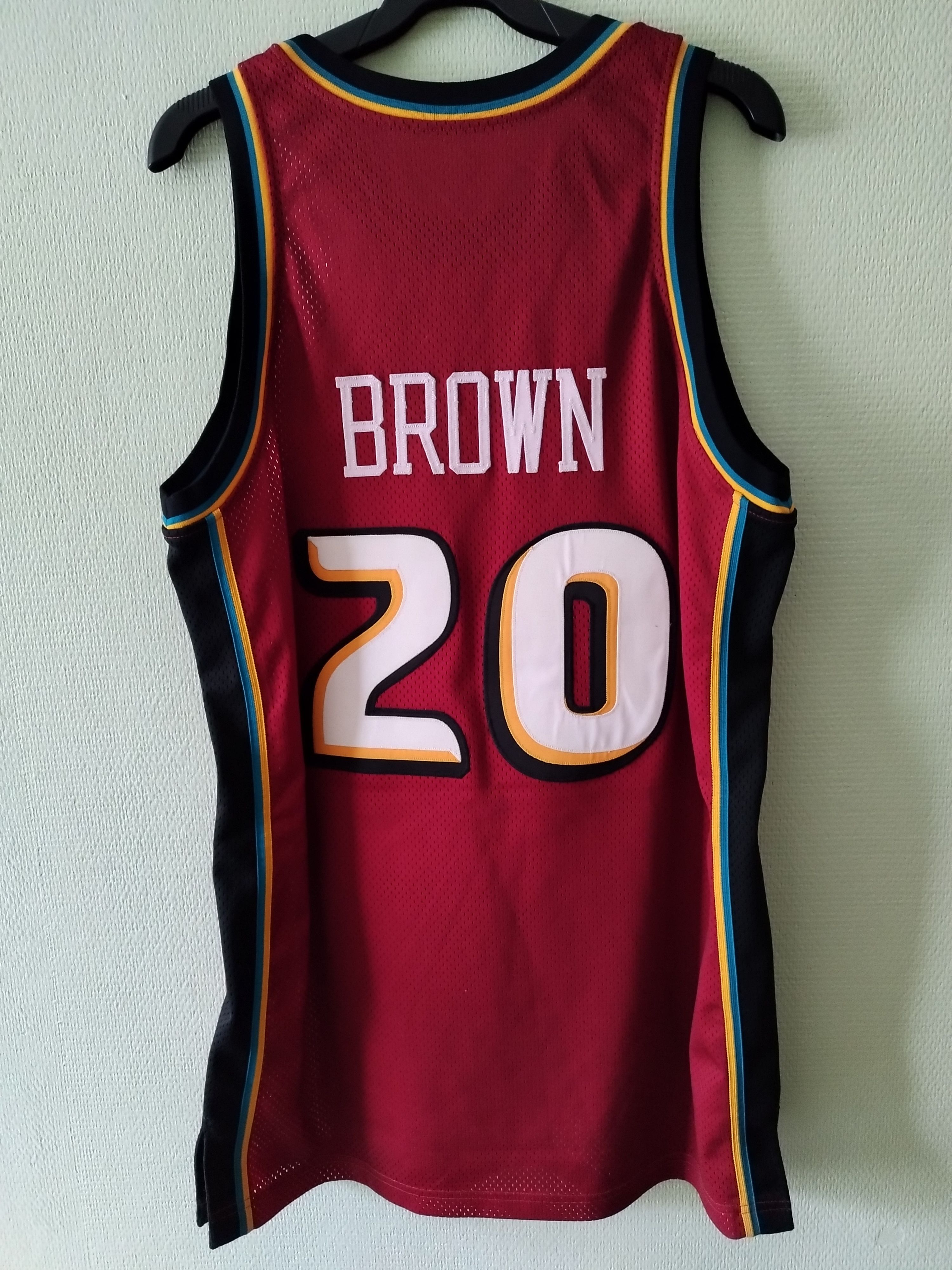 Nike Game Worn Used NBA Nike Brown Detroit Pistons pro cut Jersey Size US XL / EU 56 / 4 - 3 Thumbnail