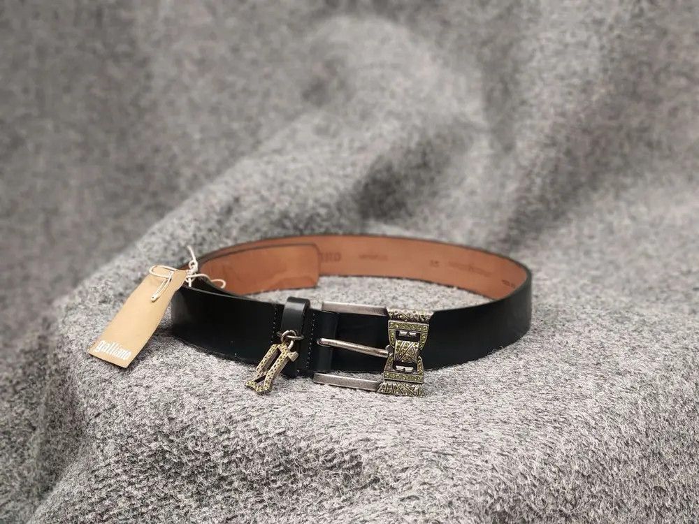 John Galliano New Galliano Design Dark Green Logo Leather Clasp Belt Size ONE SIZE - 2 Thumbnail