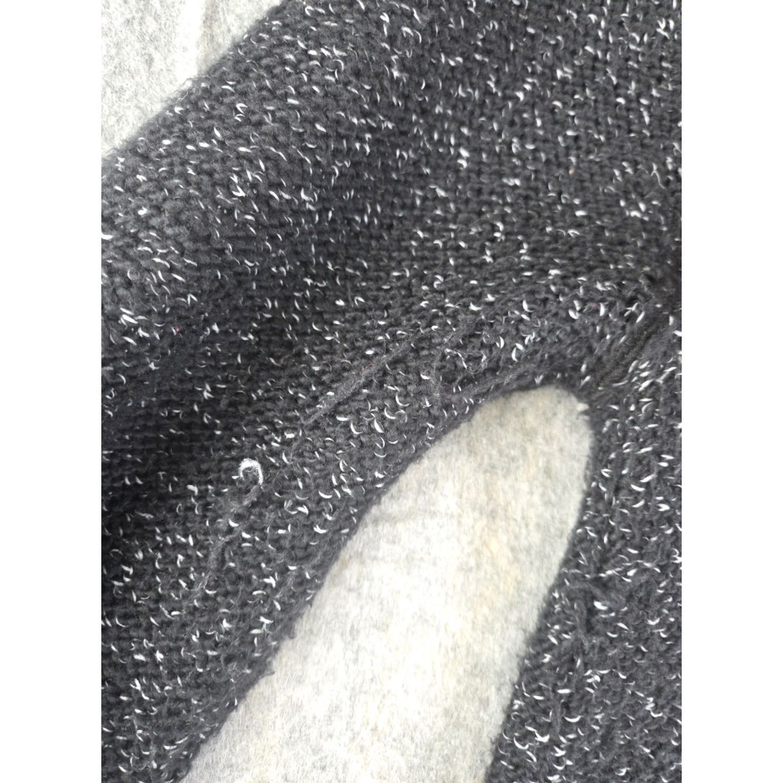 Roots New title: ROOTS CANADA WOOL KNIT SWEATER LARGE MOCK NECK BUTTON PULLOVER Size L / US 10 / IT 46 - 5 Thumbnail