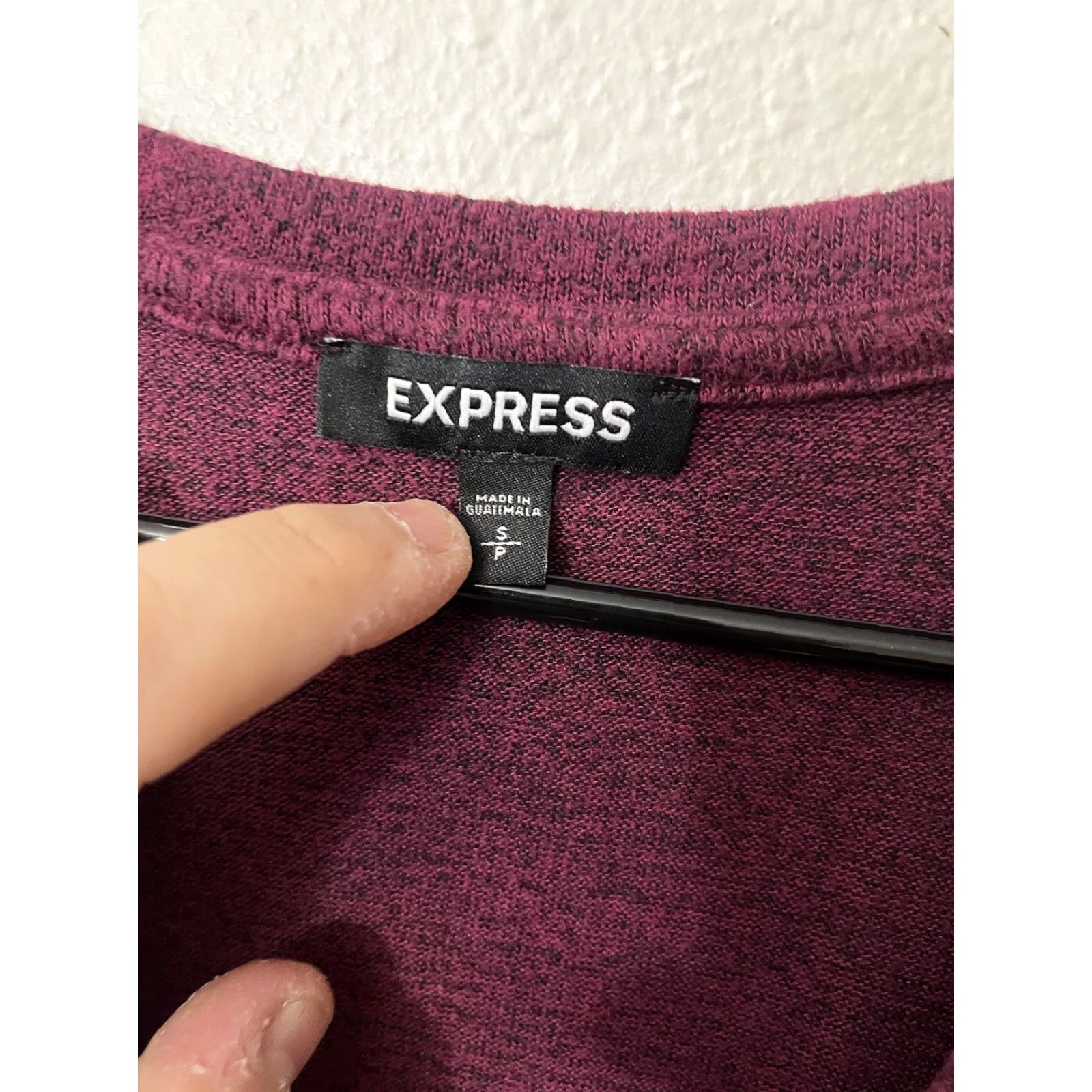 Express Express Women’s Small Sweatshirt 1/2 Sleeve V Neck Hi Low Casual Maroon Polyester Rayon Knit T-Shirt Basic Fall Spring Summer Size S / US 4 / IT 40 - 2 Thumbnail