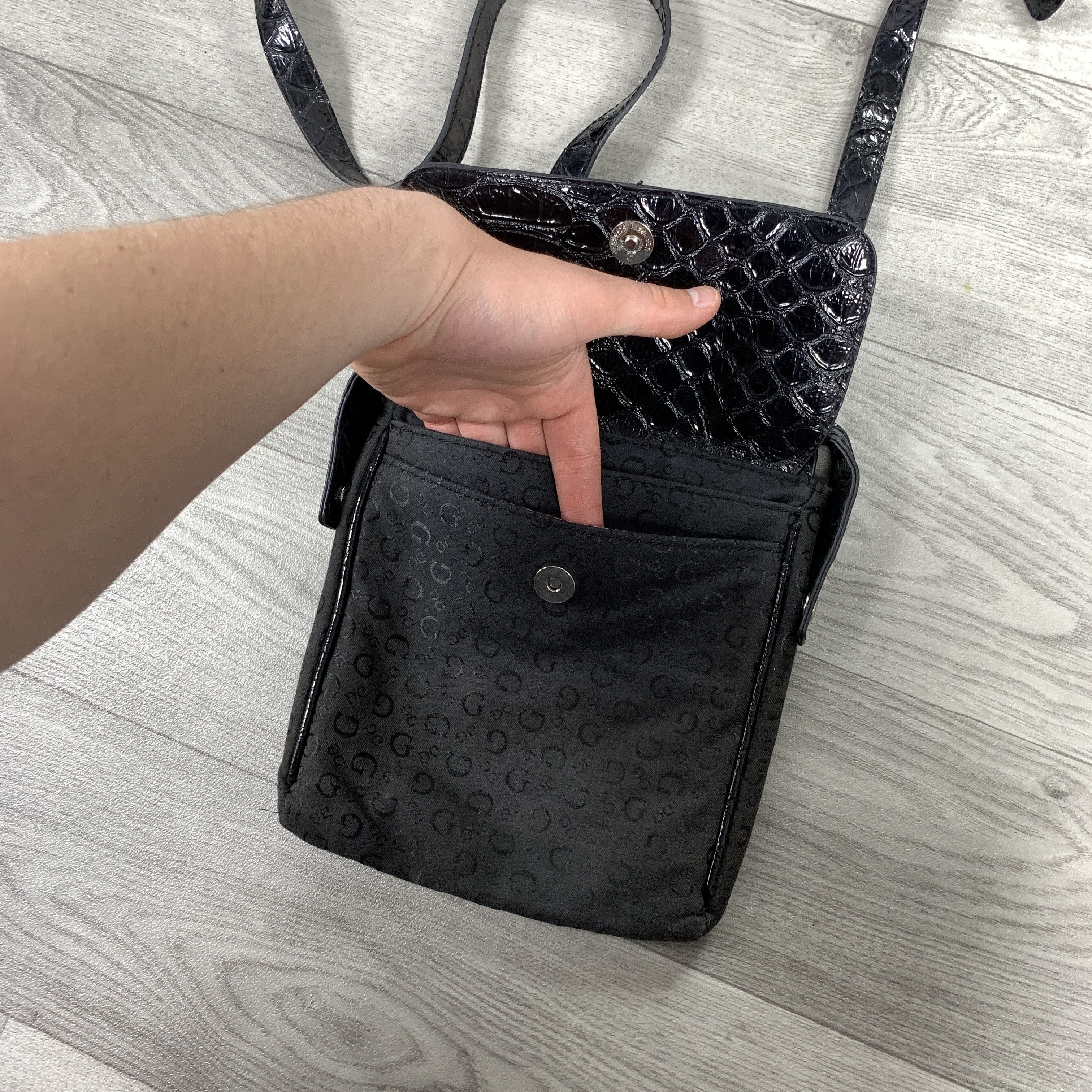 Guess Vintage Guess Y2K Black Crossbody Shoulder Metal G Bag Size ONE SIZE - 9 Thumbnail