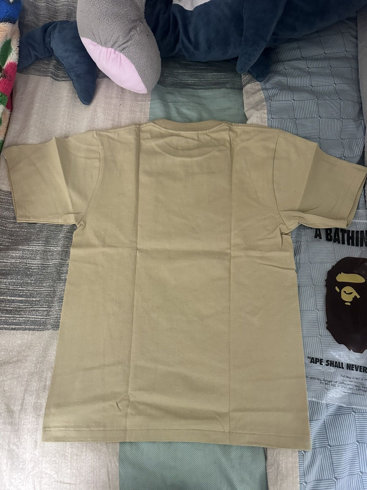 Bape BAPE Graffiti WGM Tee 'Beige' Size US S / EU 44-46 / 1 - 3 Thumbnail