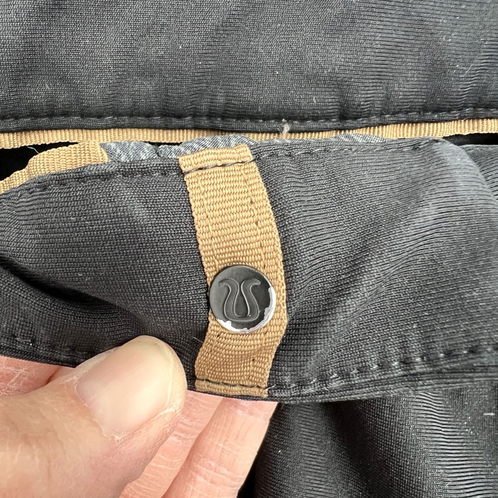 Lululemon Lululemon ABC Classic Fit Pants Mens 32 X 32 Black Warpstreme Athletic Chino Pants Regular Straight Mens 32 Black Classic Fit-Preppy-Classic Size US 32 / EU 48 - 3 Thumbnail