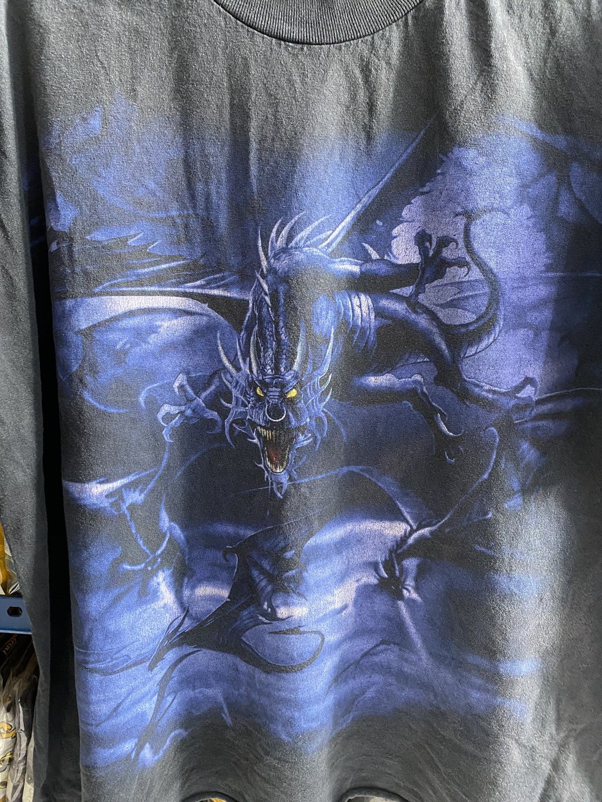 Liquid Blue DISTRESSED DRAGON BY LIQUID BLUE TSHIRT Size US XL / EU 56 / 4 - 2 Thumbnail