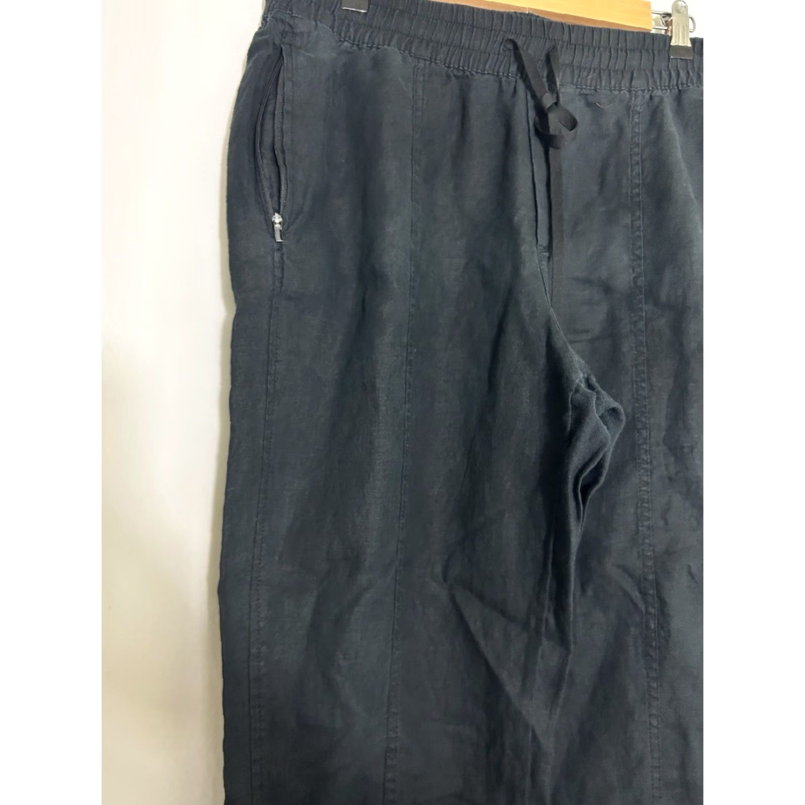 Athleta Athleta Womens Black Large Cotton Jogger Pants with Drawstring Closure User: Athleta Womens Black Large Cotton Jogger Pants with Drawstring Closure Size 36" / US 14 / IT 50 - 3 Thumbnail