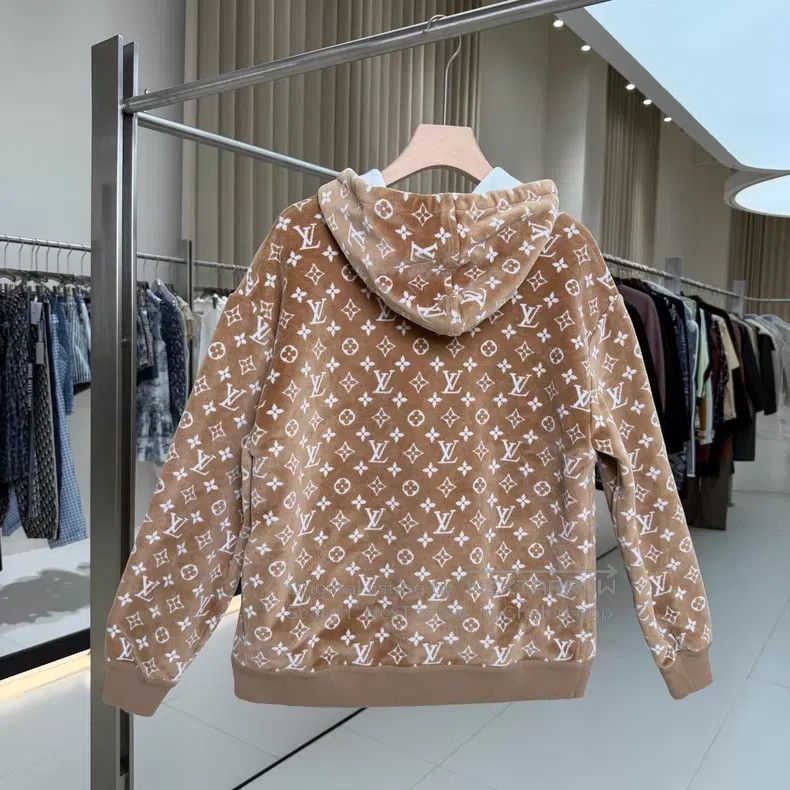 Louis Vuitton Louis Vuitton Caramel brown full-print velvet hooded sweat Size US M / EU 48-50 / 2 - 2 Thumbnail