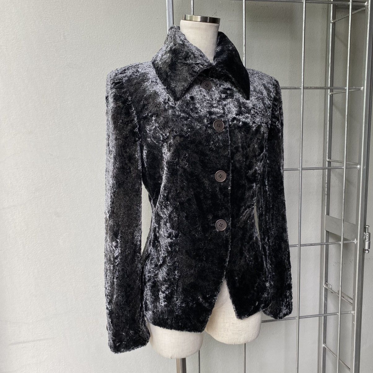 Emporio Armani EMPORIO ARMANI Black Faux Fur Blazer Size XS / US 0-2 / IT 36-38 - 16 Thumbnail