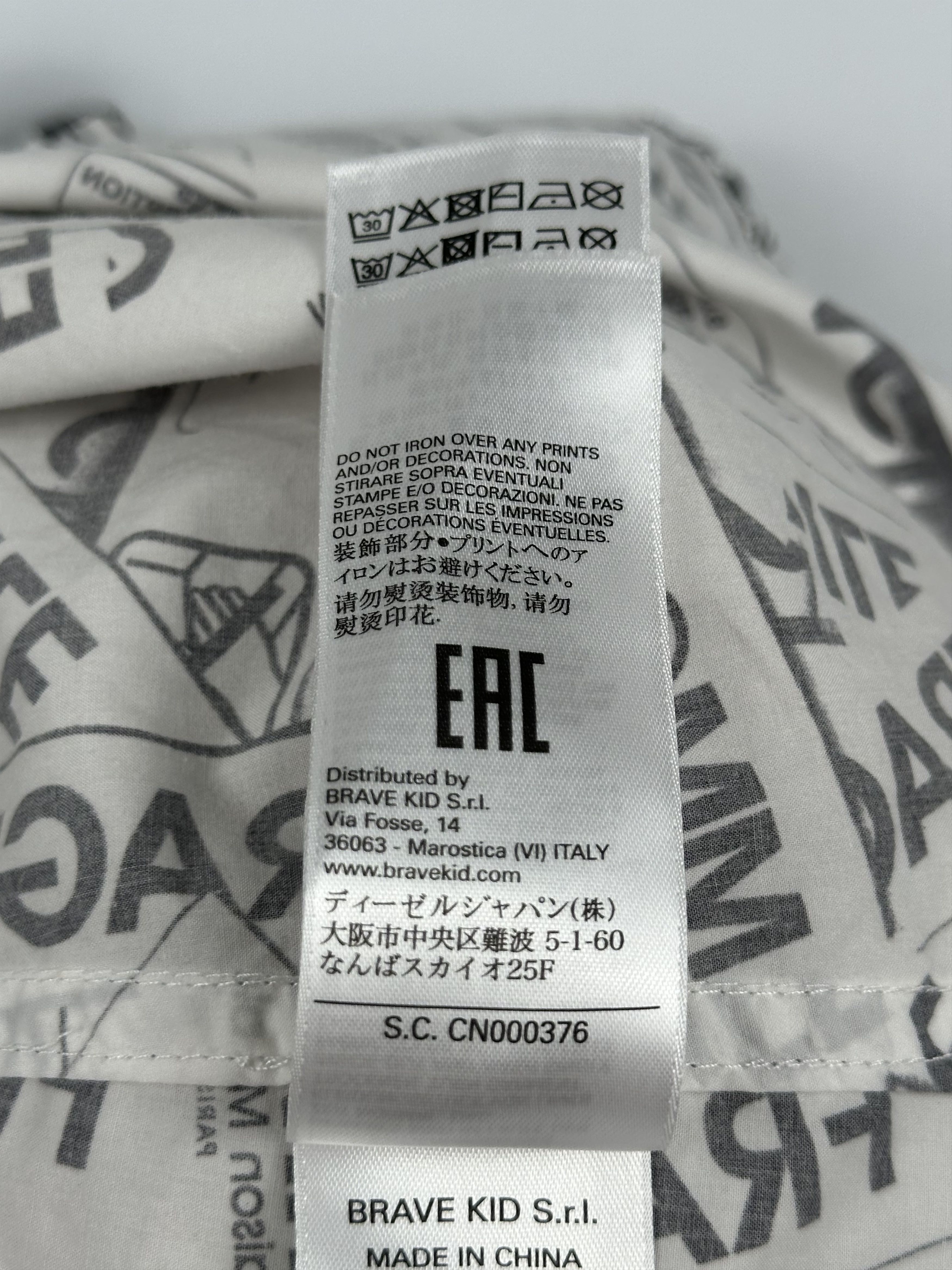 Maison Margiela MM6 Fragile Label Print Shirt Size US L / EU 52-54 / 3 - 16 Thumbnail