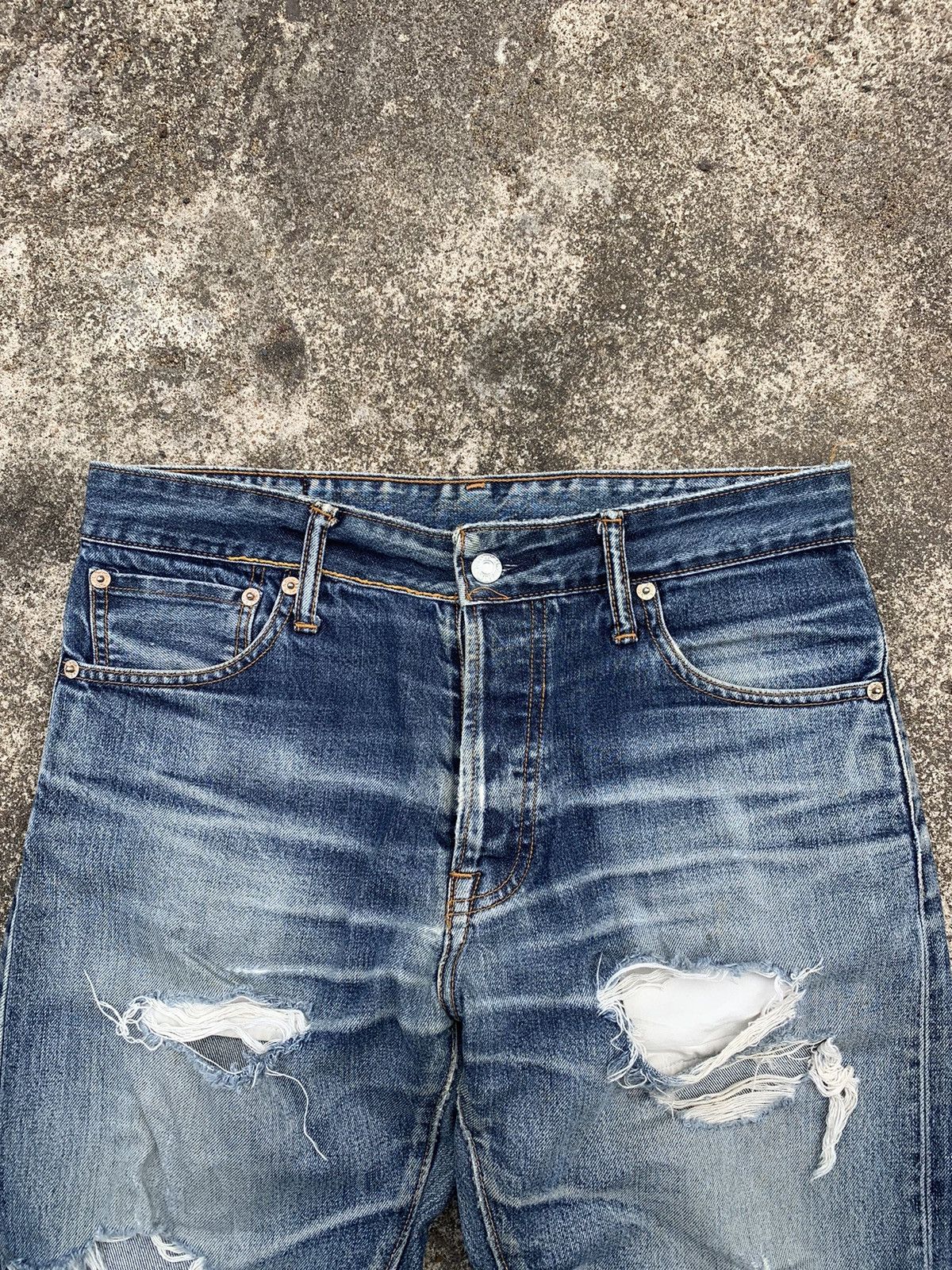 Levi's × Levi's Vintage Clothing Levi's 501 Blue Wash Selvedge Size US 32 / EU 48 - 3 Thumbnail