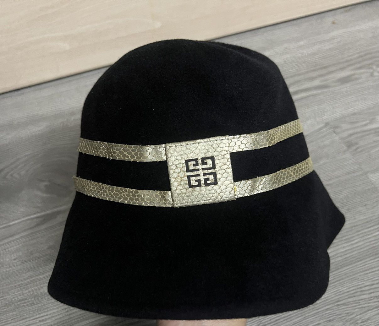 Givenchy Rare vintage Givenchy wool bucket hat 🎩🖤 Size ONE SIZE - 6 Thumbnail