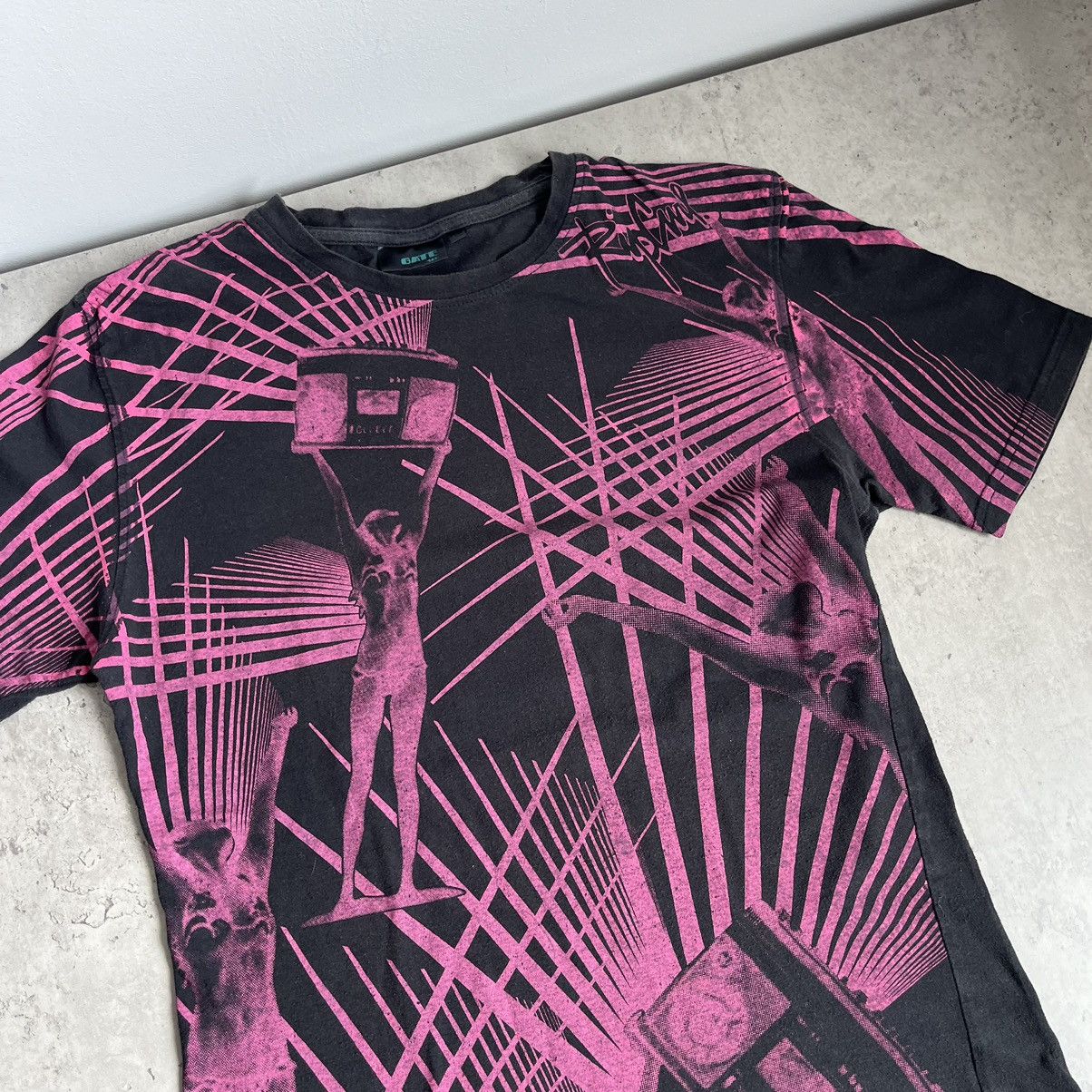 Rip Curl Vintage 90s Rip Curl Full Print Tee Size US S / EU 44-46 / 1 - 4 Thumbnail