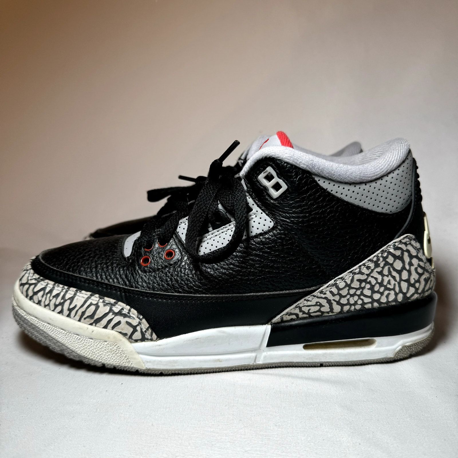 Jordan Brand × Nike Size 6.5 - Nike Air Jordan 3 Retro OG BG Black Cement 2018 Size US 6.5 / EU 39-40 - 9 Thumbnail