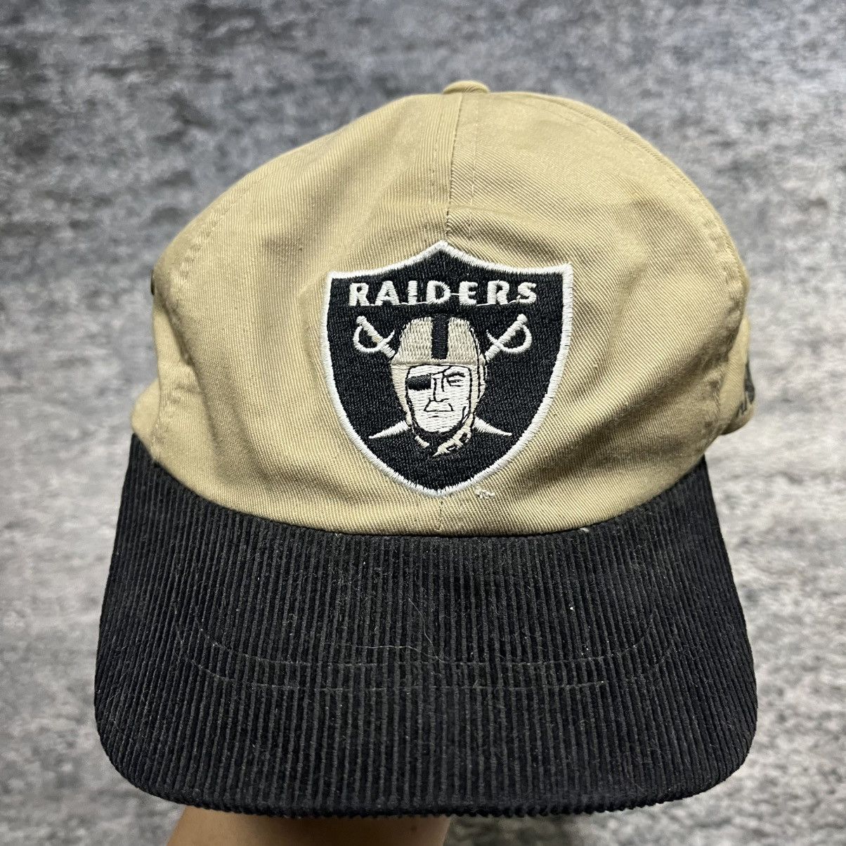 NFL Vintage 90s Los Angeles Raiders Embroidered Corduroy NFL Hat Size ONE SIZE - 2 Thumbnail