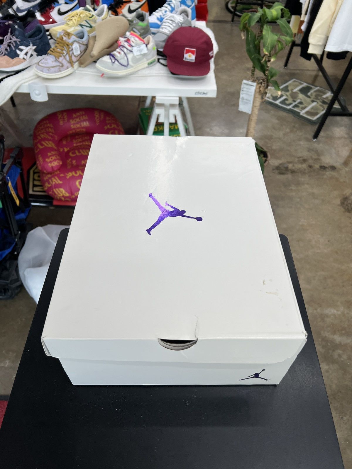 Jordan Brand Air Jordan 4 Metallic Purple Sz. 13 (2020) Size US 13 / EU 46 - 14 Thumbnail