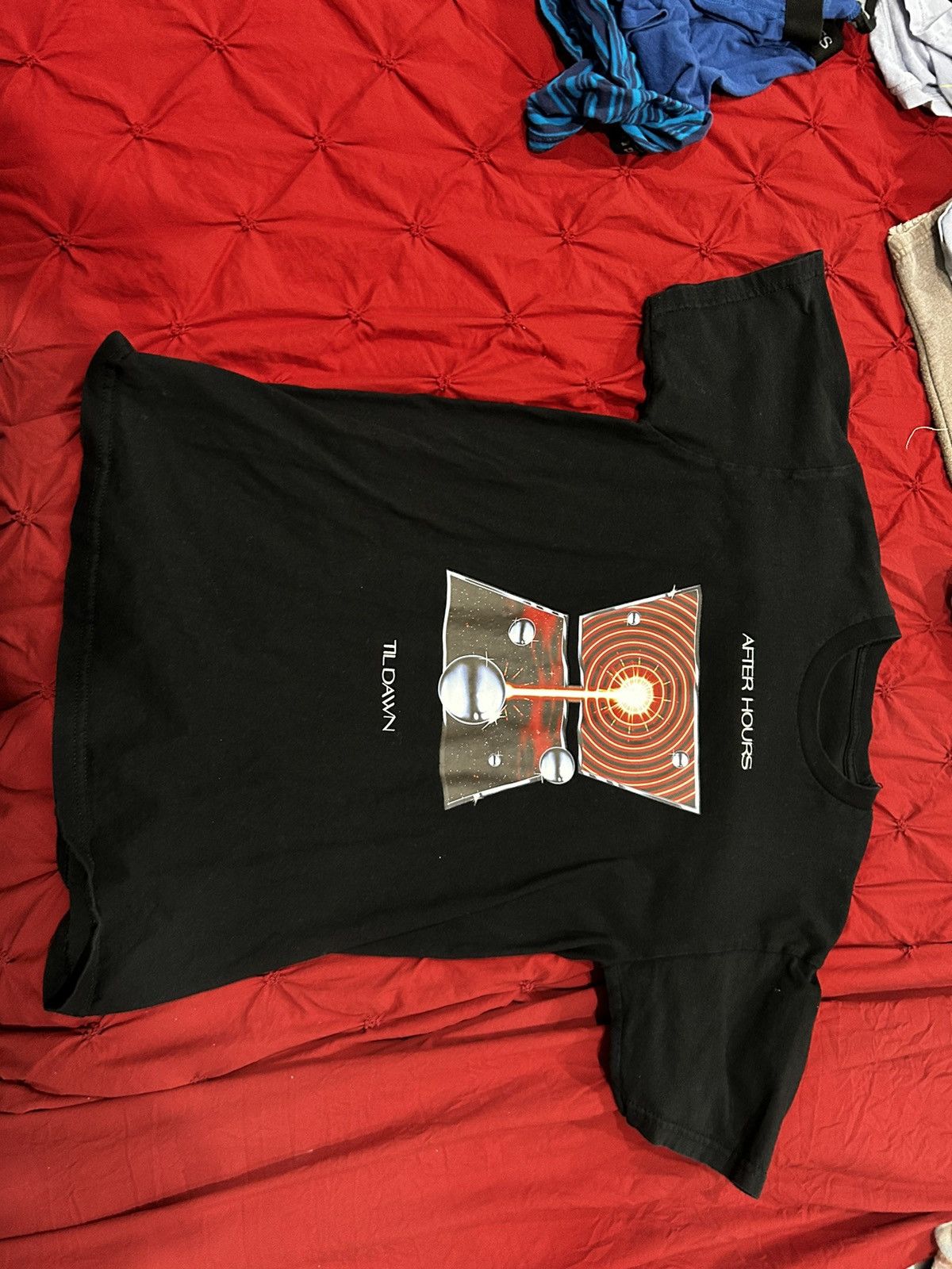 The Weeknd × XO Weeknd After Hours concert Merch Size US M / EU 48-50 / 2 - 1 Thumbnail
