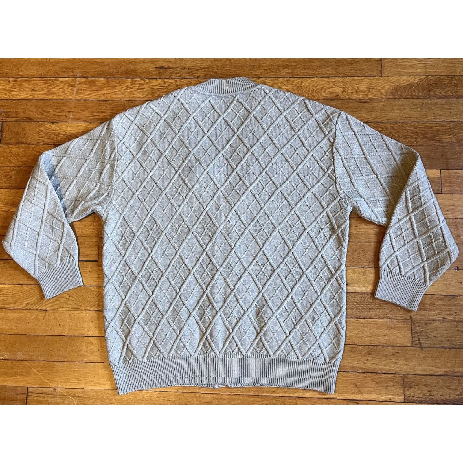 Salvatore Ferragamo Salvatore Ferragamo Diamond Cardigan Sweater Women’s Large Beige Size L / US 10 / IT 46 - 7 Thumbnail
