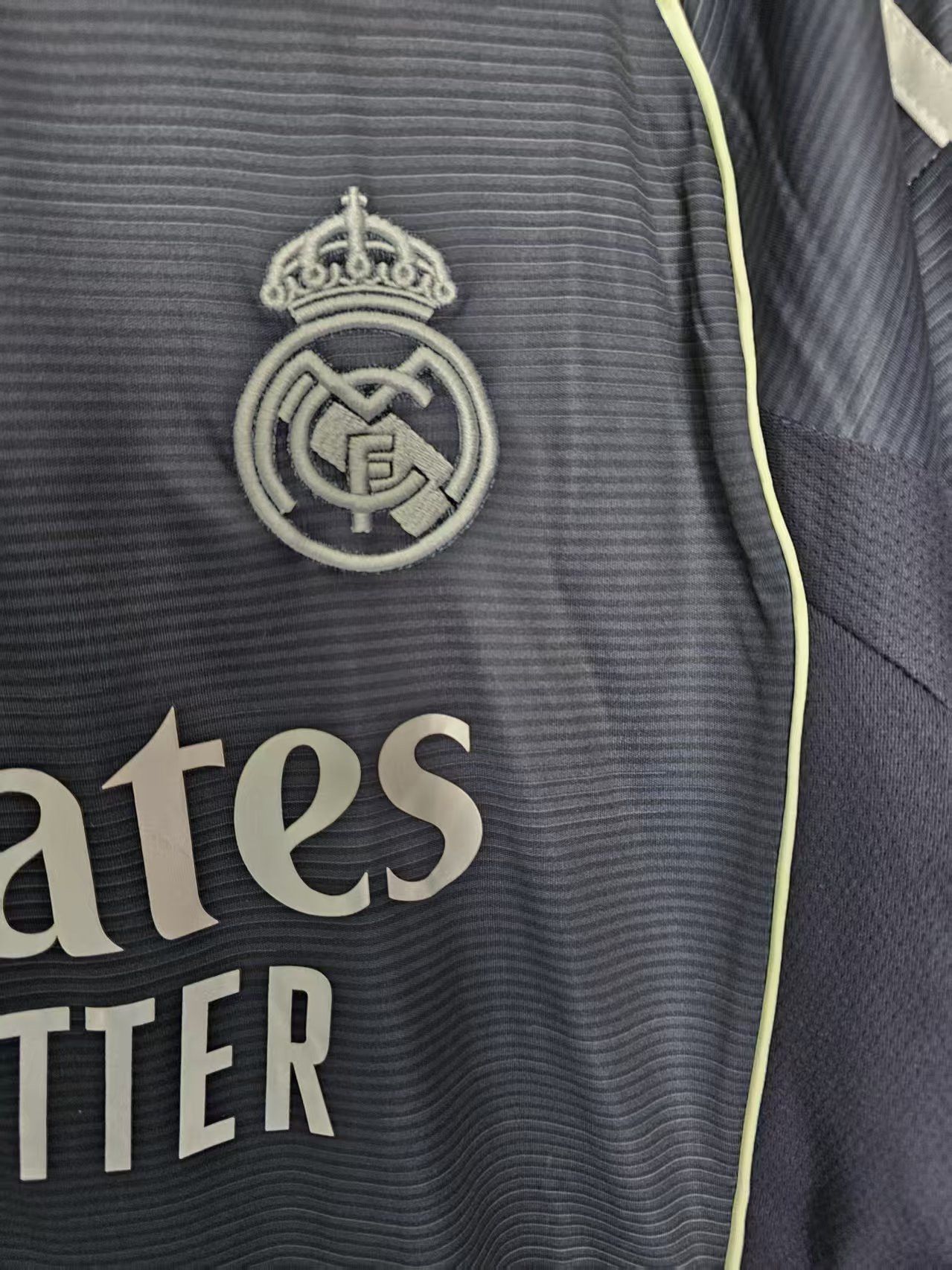 Other 2025 26 Real Madrid #10 Kylian Mbappé Jersey Away Size US M / EU 48-50 / 2 - 4 Thumbnail