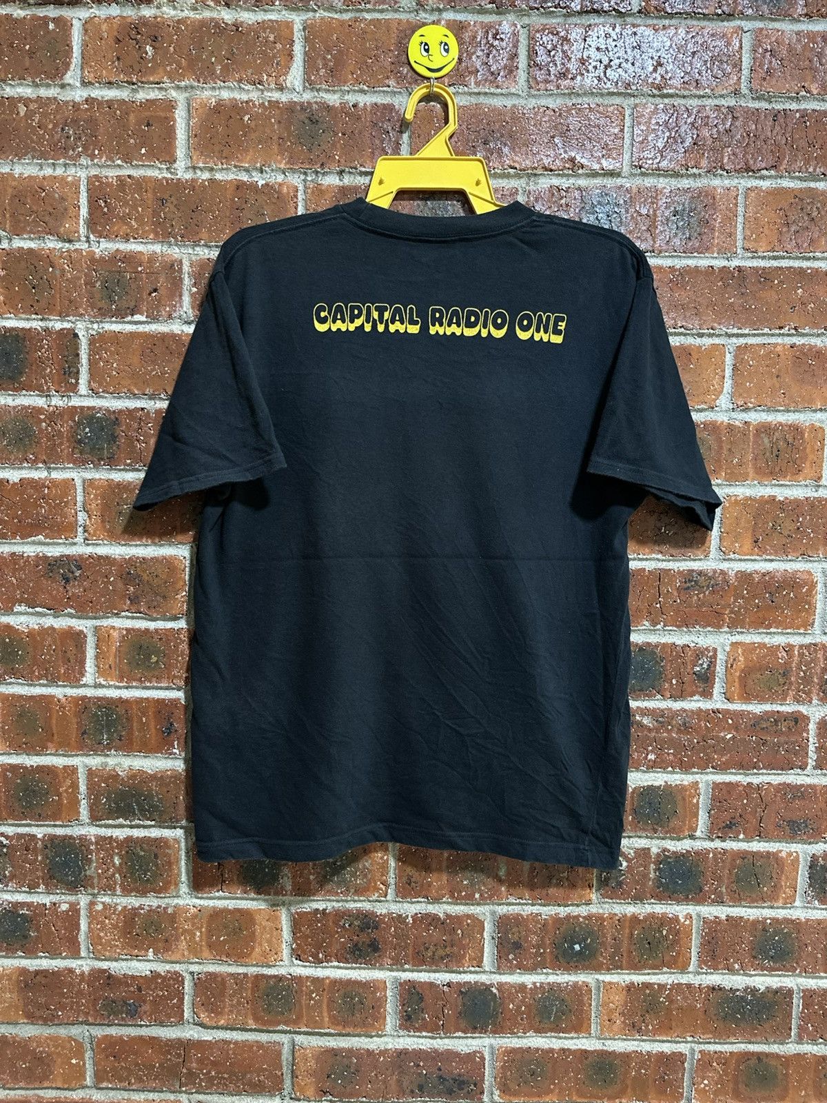 Band Tees × Vintage Vintage NeverDie Smiley Capital Radio One Tee Size US L / EU 52-54 / 3 - 5 Thumbnail