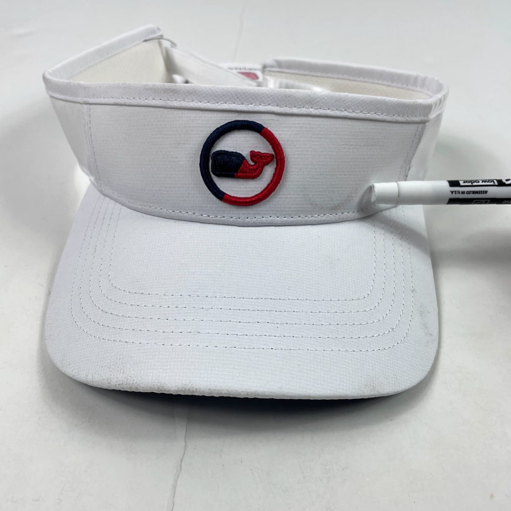 Vineyard Vines Vineyard Vines Hat Cap Visor Strap Back White USA Patriotic Tennis Golf Golfing Unisex Adults One Size White Visor Casual Outdoor Adjustable Size ONE SIZE - 3 Thumbnail