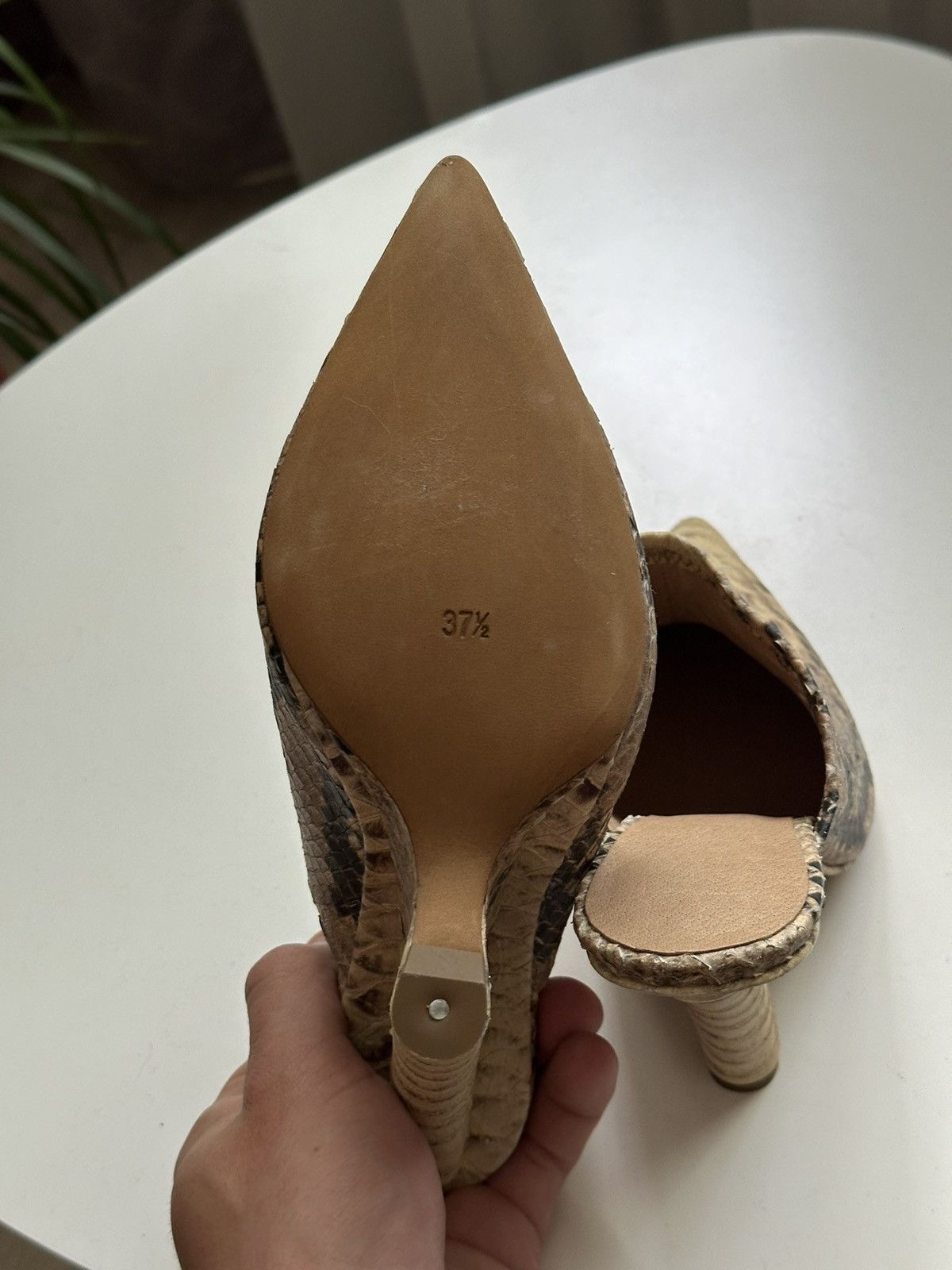 Yeezy Ultra Rare Yeezy Season 8 snake mules Size US 7.5 / IT 37.5 - 7 Thumbnail