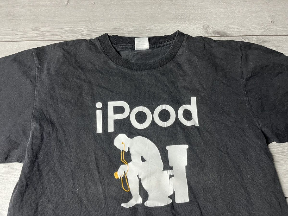 Band Tees Vintage 90s Ipood on toilet with Iphone T Shirt Size US XL / EU 56 / 4 - 3 Thumbnail