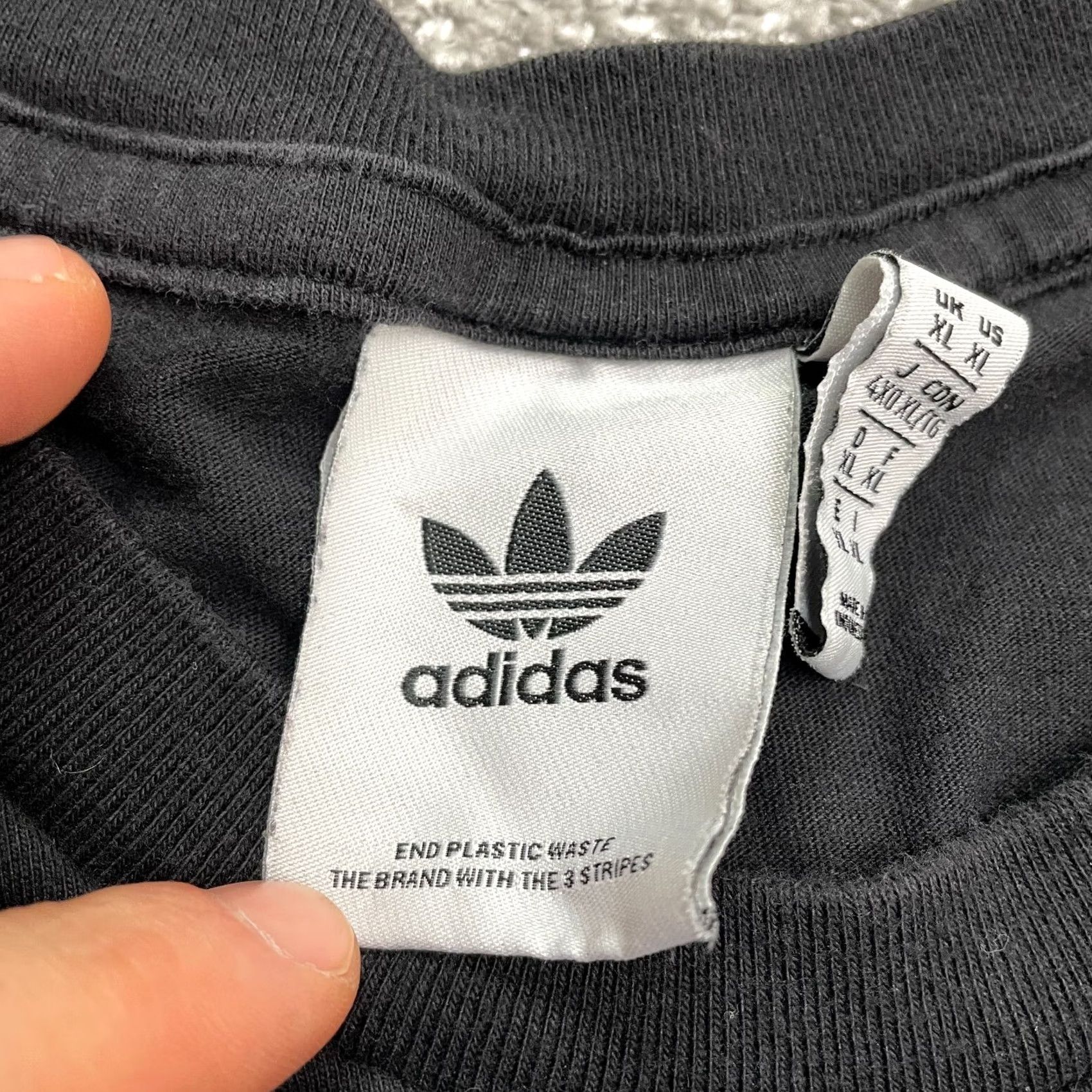 Adidas Adidas Graphic T-Shirt Mens XL Black Crew Neck Short Sleeve Casual Essential Tee Size US XL / EU 56 / 4 - 5 Thumbnail