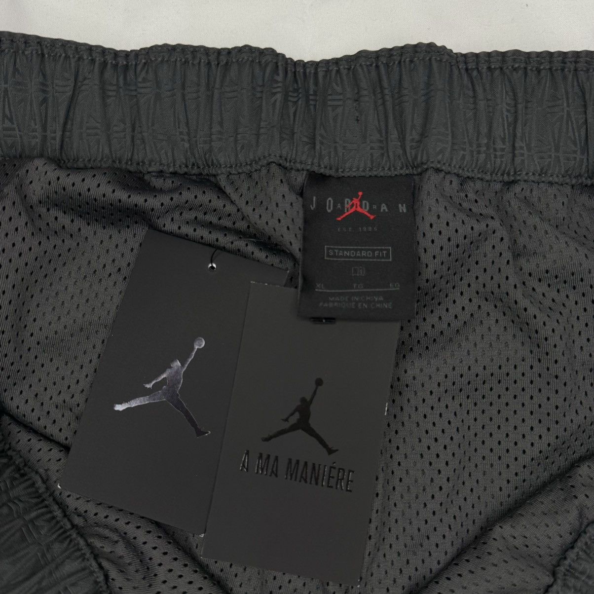 A Ma Maniere × Jordan Brand Jordan A Ma Maniere Full Print Jaguar Knit Shorts Size US 36 / EU 52 - 7 Thumbnail