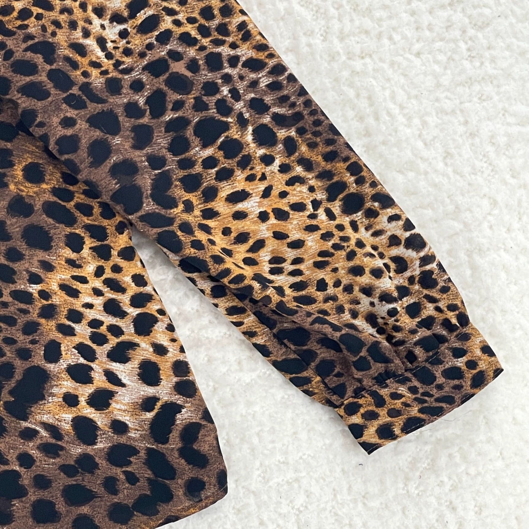 Ann Taylor Ann Taylor Factory Shirt Womens MP Brown Animal Print Long Sleeve High Neck Blouse Size M / US 6-8 / IT 42-44 - 5 Thumbnail
