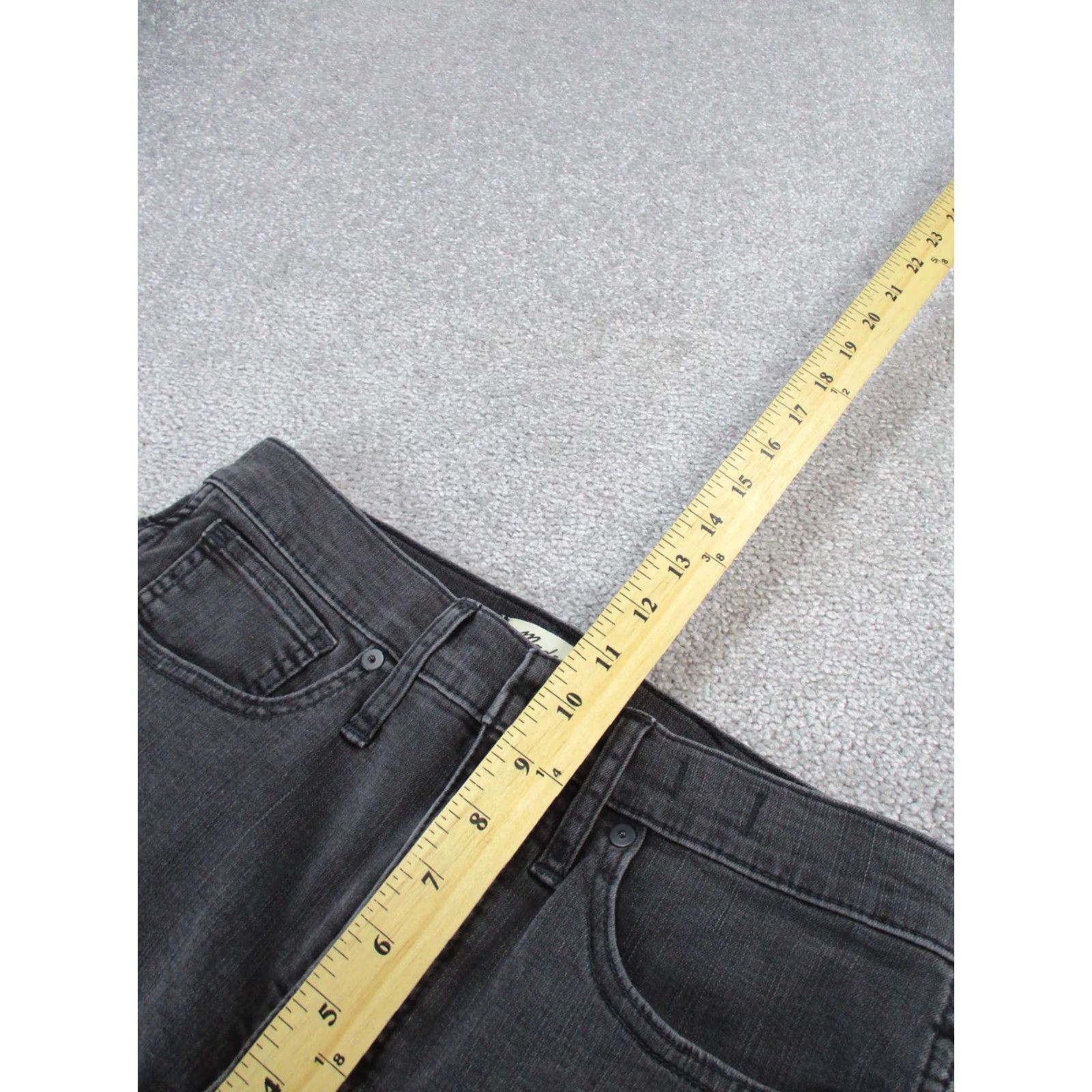 Madewell Madewell Jeans Women's 27 Stovepipe Charcoal Gray Denim Straight High Rise Regular Size 27 Women's Denim - 90s Inspired? (If not 90s, omit) Size 27" / US 4 / IT 40 - 6 Thumbnail