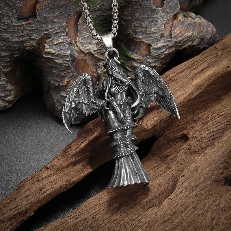 Jewelry Handmade Raven Spear Necklace Size ONE SIZE - 1 Thumbnail