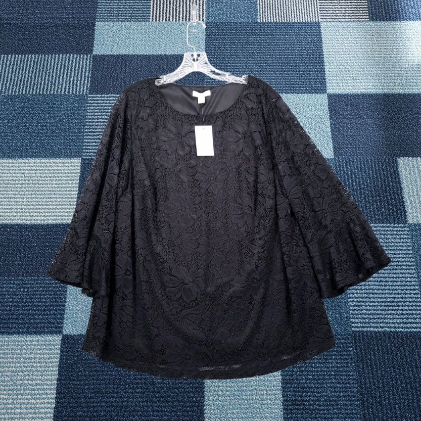 Croft & Barrow Croft & Barrow Top Womens 1X Plus Black Overlay Floral Lace Flared Sleeve Size XL / US 12-14 / IT 48-50 - 1 Thumbnail