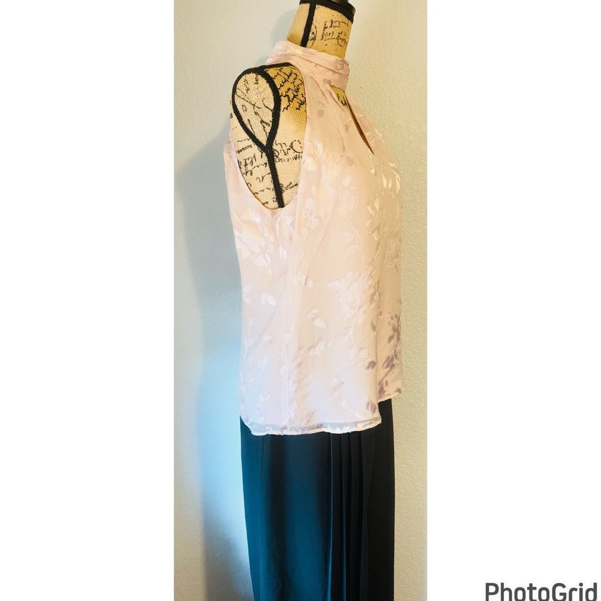 White House Black Market WHBM Silk Blend Blush Top Size M / US 6-8 / IT 42-44 - 4 Thumbnail