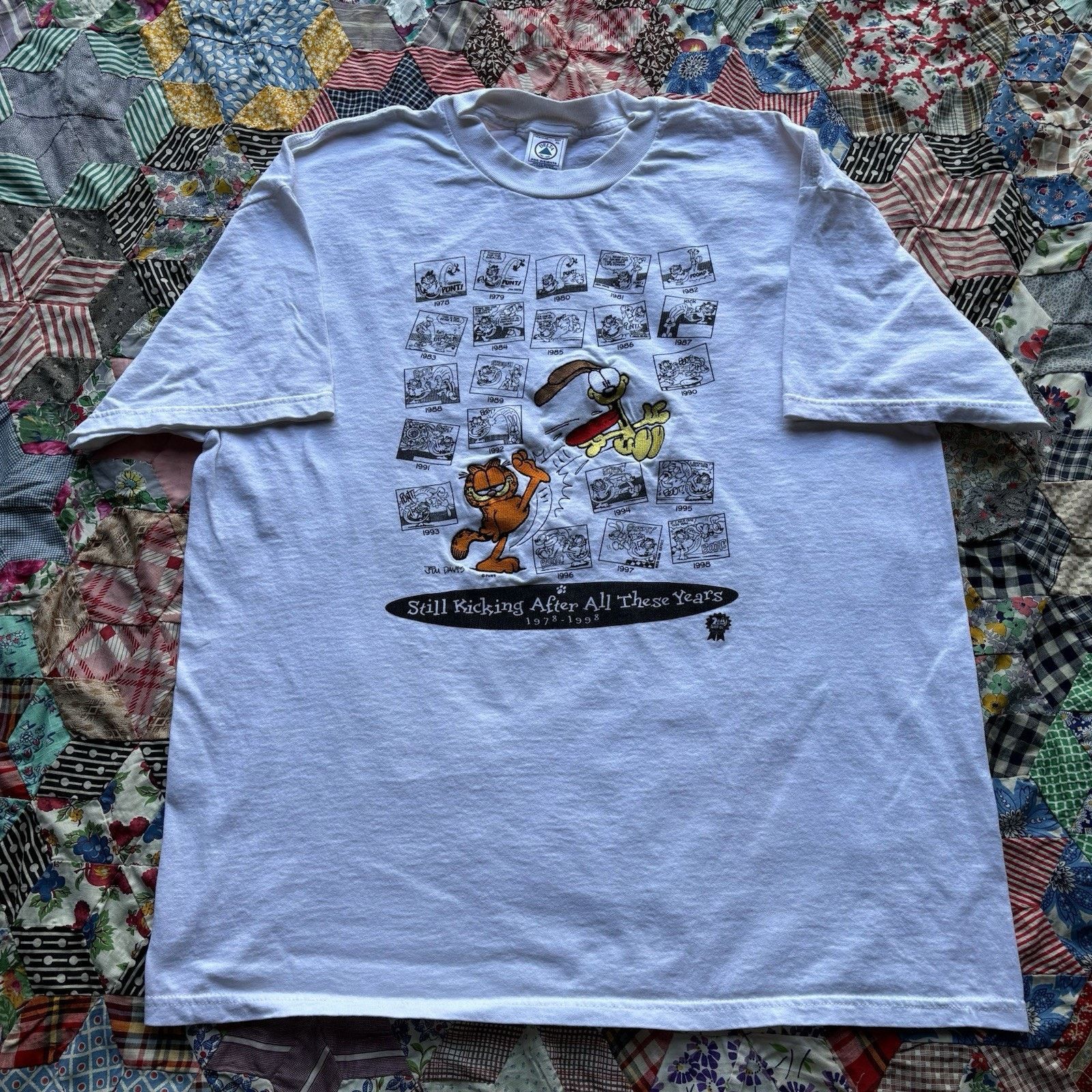 Delta Vintage Garfield Embroidered Graphic T-Shirt Size US XL / EU 56 / 4 - 2 Thumbnail